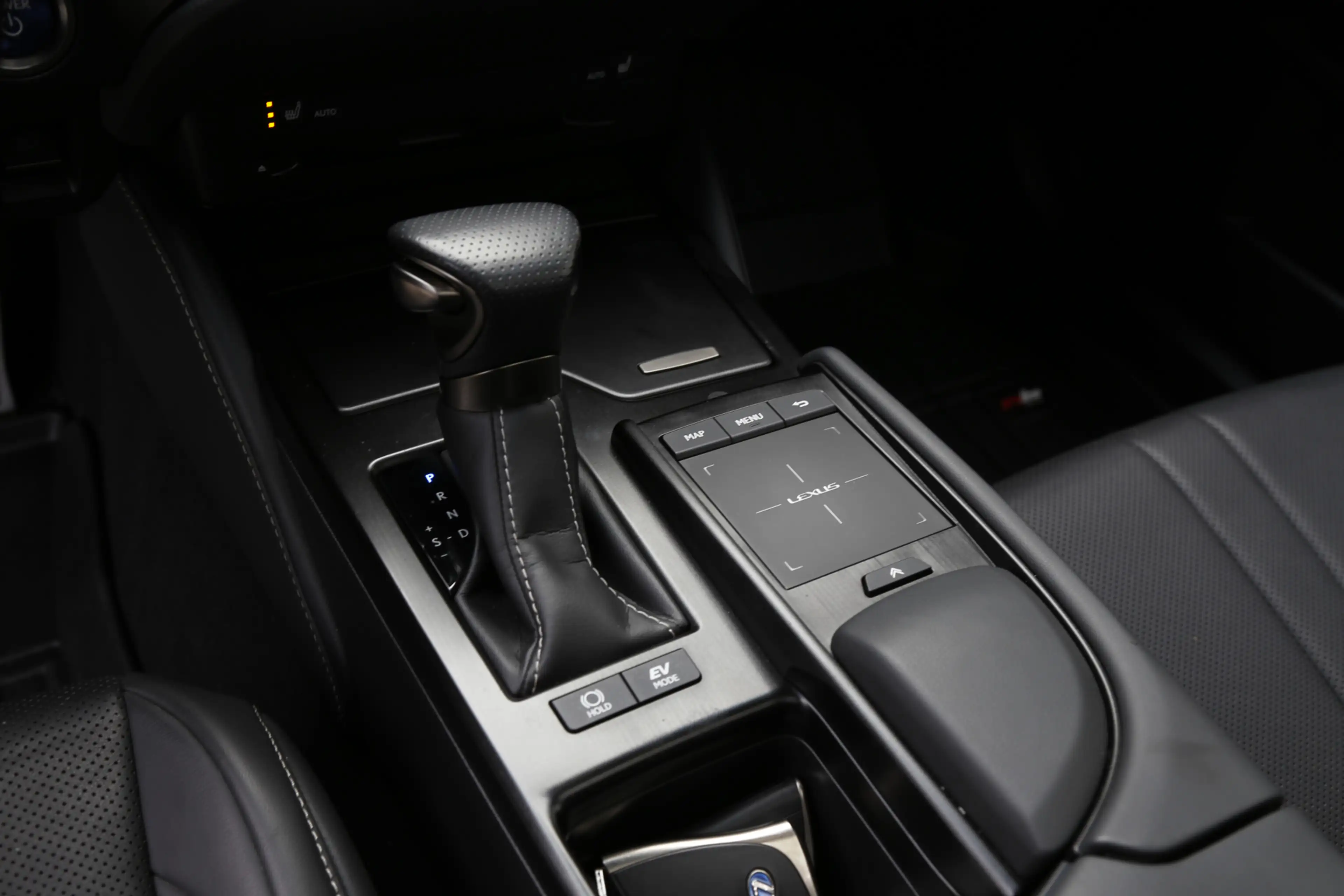 Lexus ES 300 300h F Sport *Lexus fabrieksg.t/m07-2031*Perfect L — photo 49