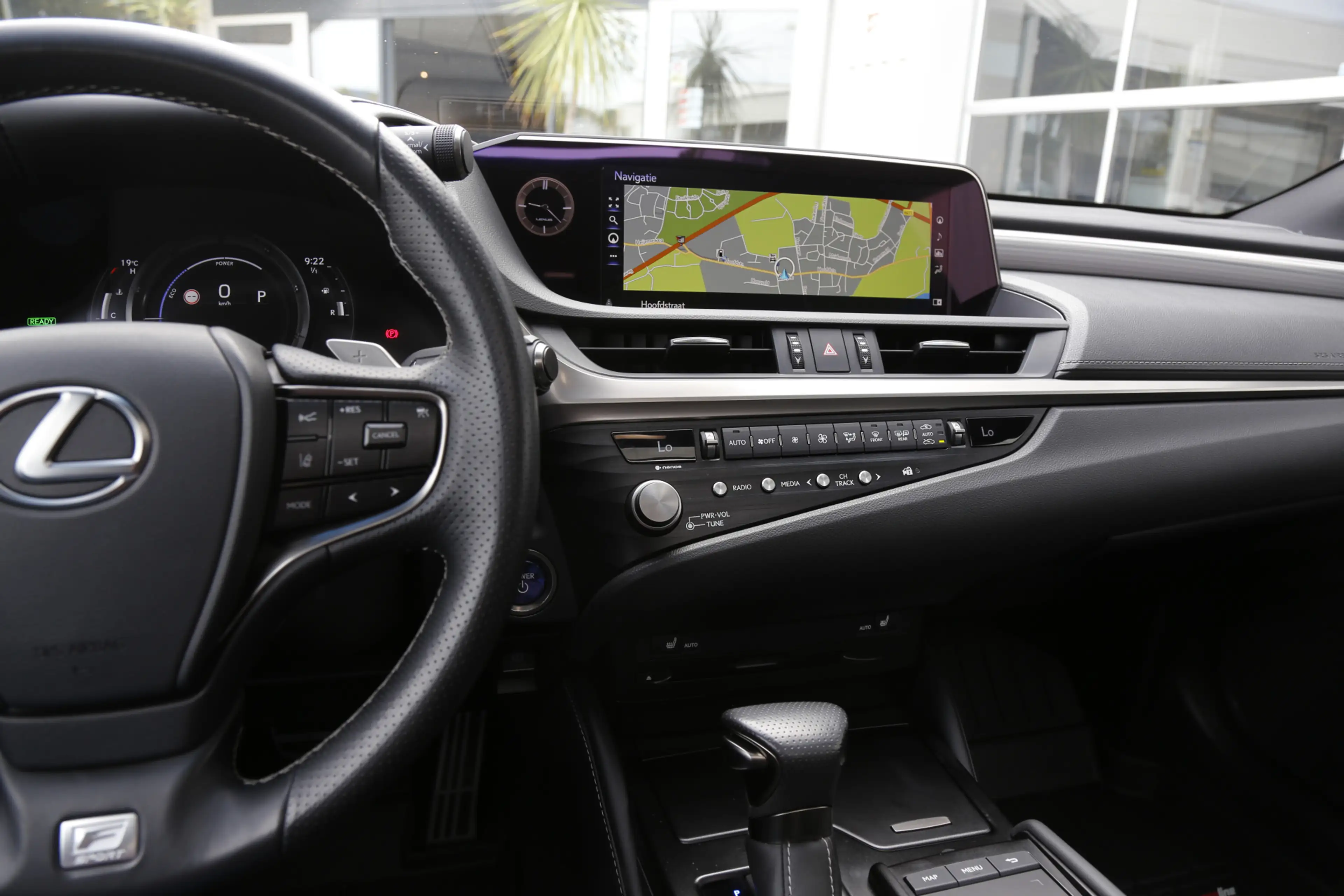 Lexus ES 300 300h F Sport *Lexus fabrieksg.t/m07-2031*Perfect L — photo 44
