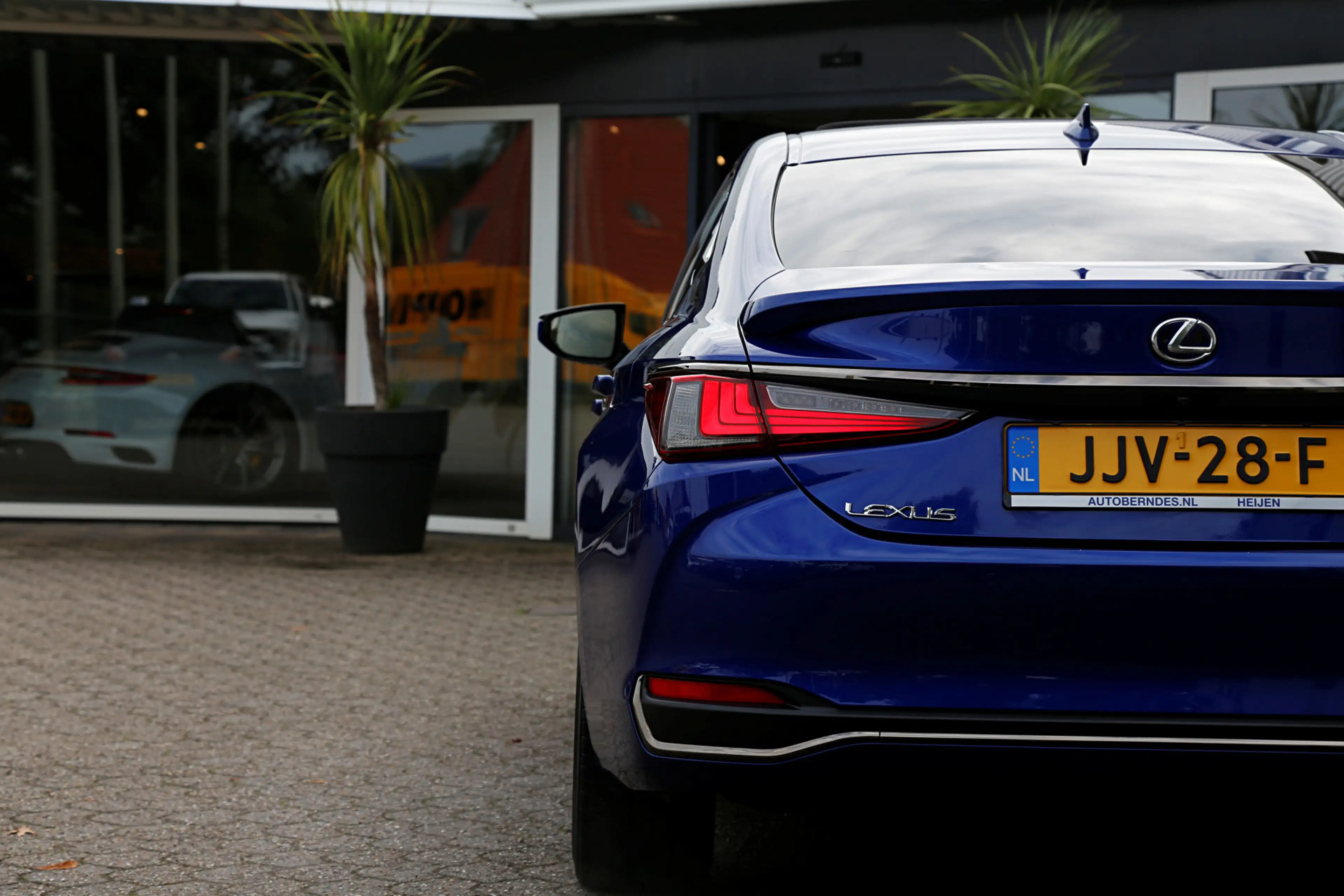 Lexus ES 300 300h F Sport *Lexus fabrieksg.t/m07-2031*Perfect L — photo 32