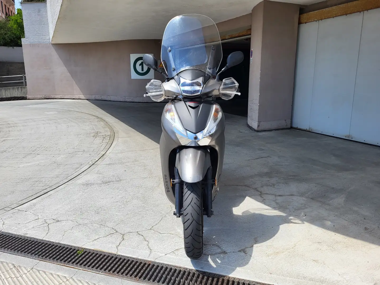Honda SH 300 sport Bronze - 2