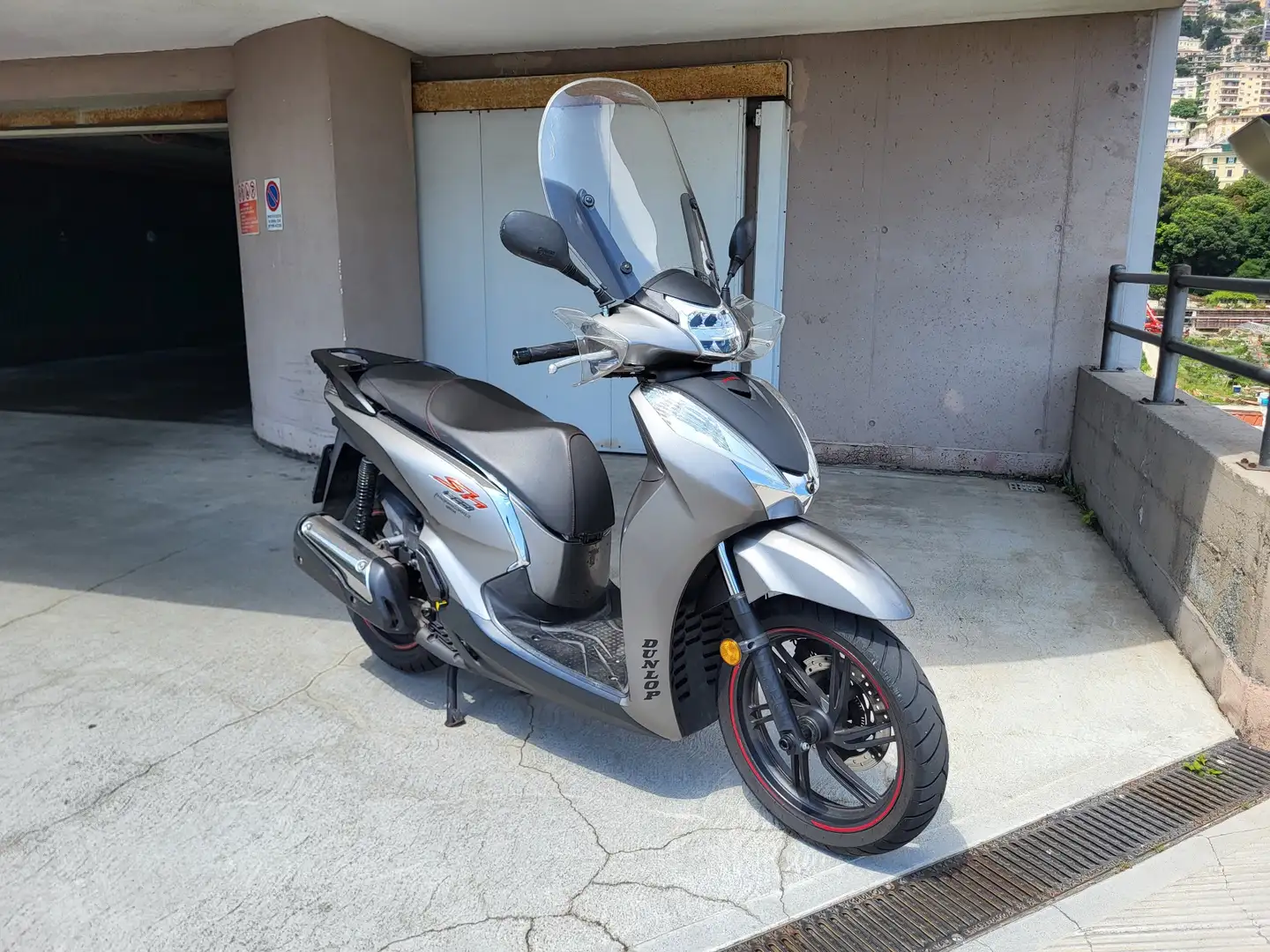 Honda SH 300 sport Bronze - 1