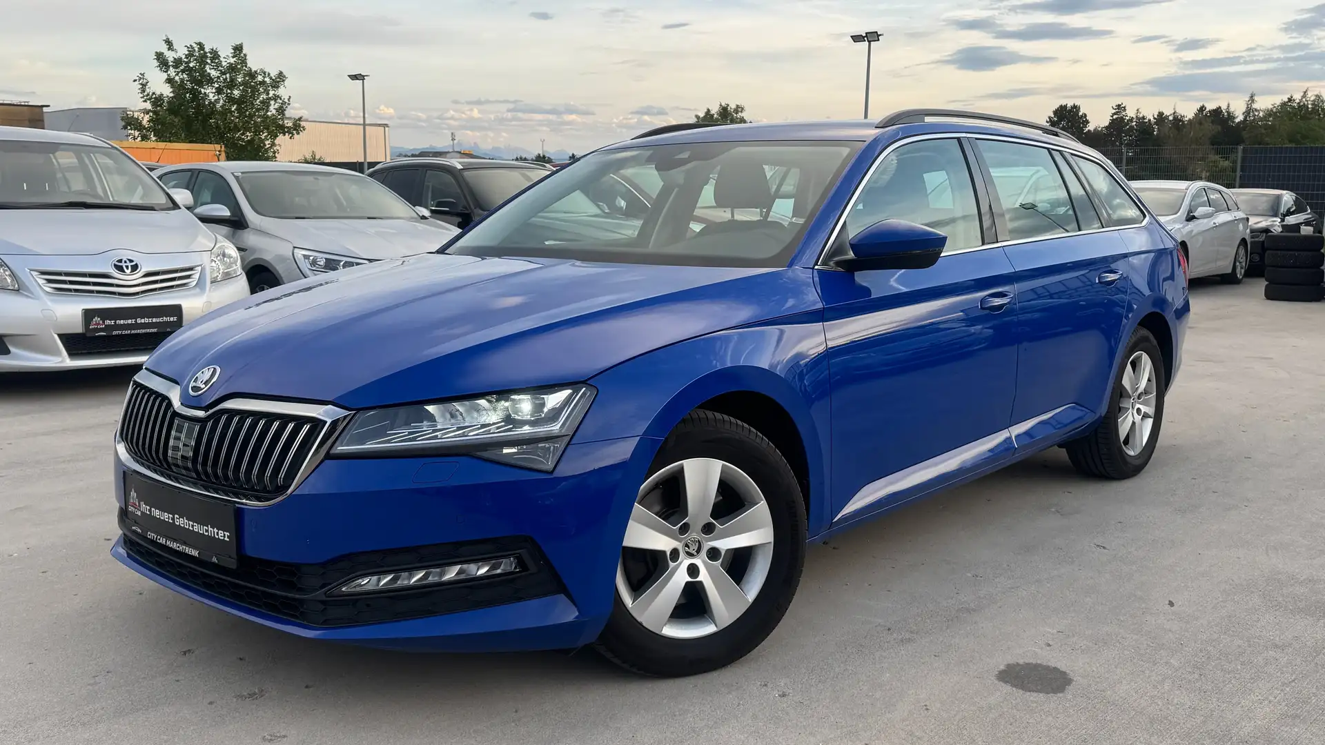 Skoda Superb 2.0 DSG | PICKERL 03/27 | VIRTUAL CP | ACC | AHK Blau - 1