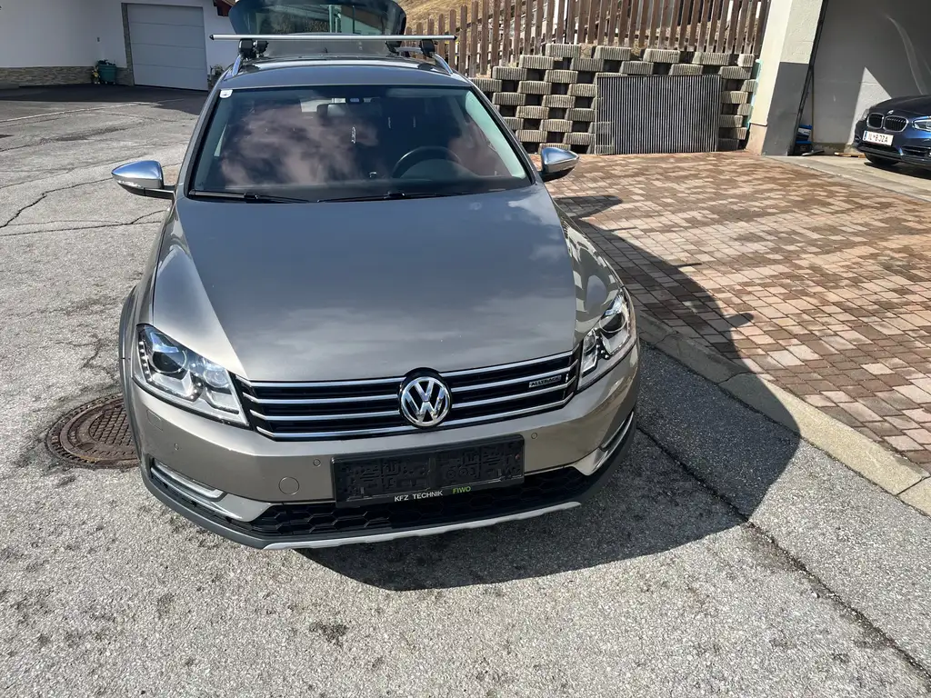 Volkswagen Passat Alltrack 2012 из Европы — купить под ключ