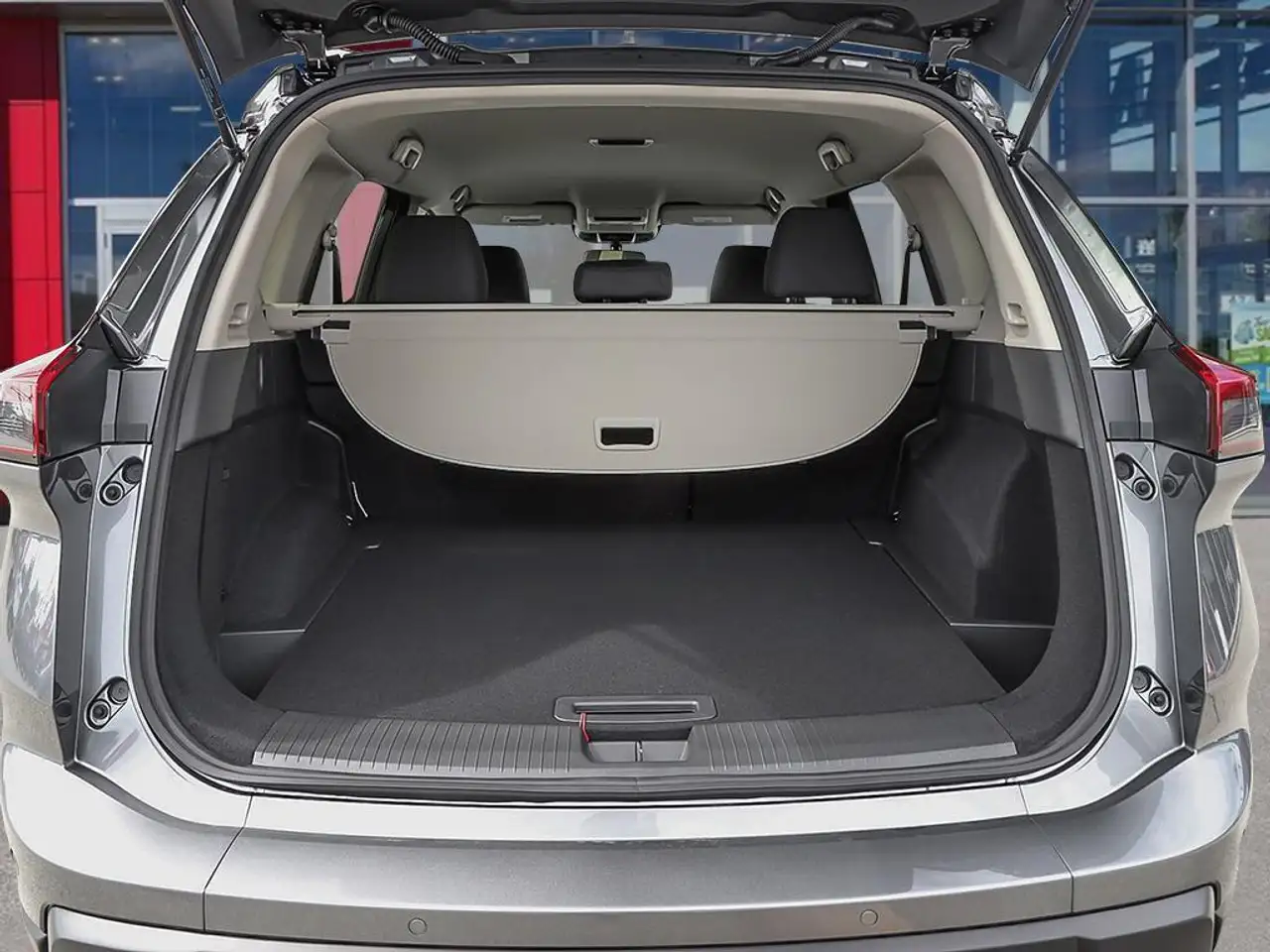 Nissan Rogue снимка Nissan Rogue