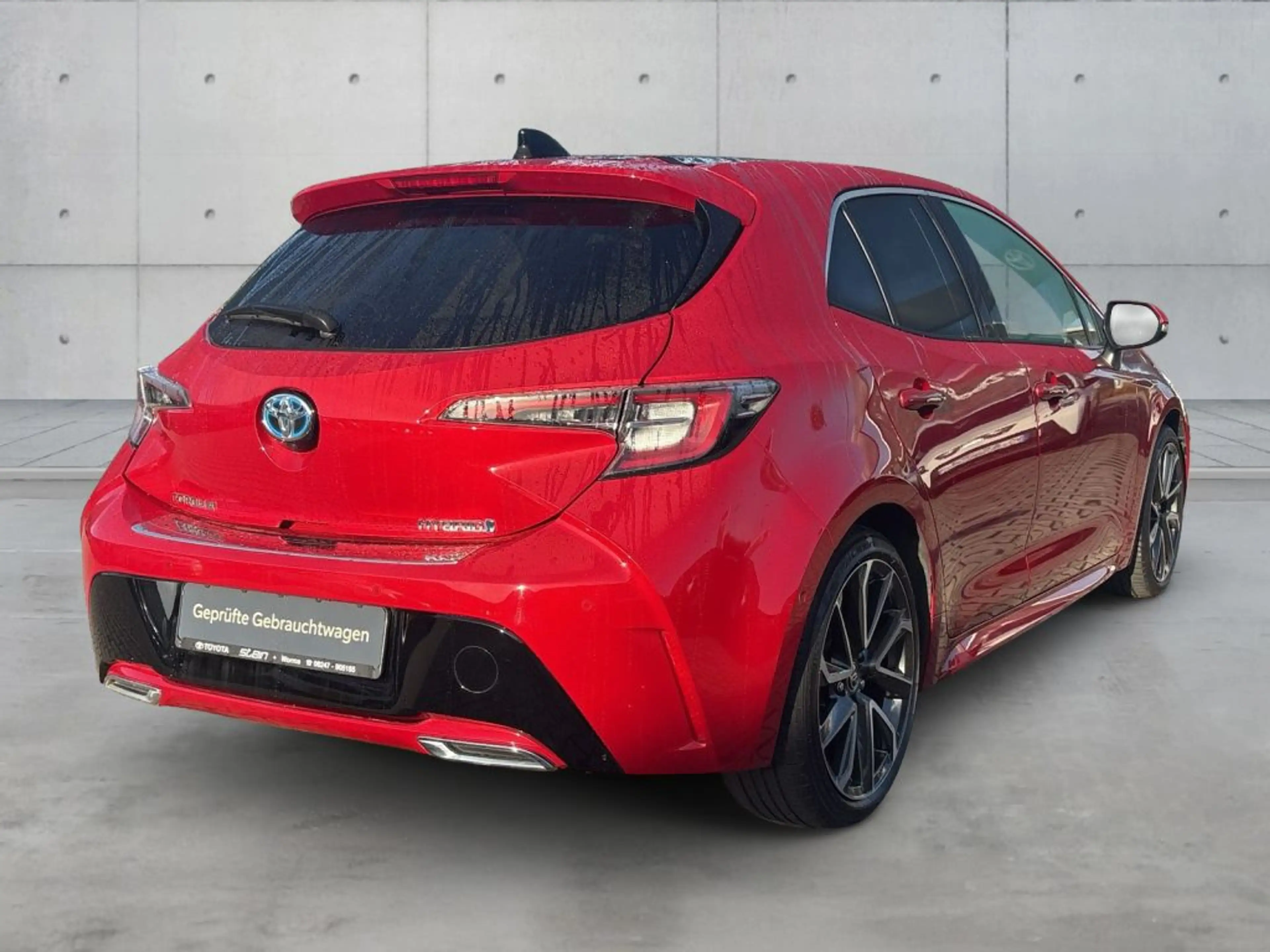 Toyota Corolla 2.0 Hybrid Lounge — photo 4