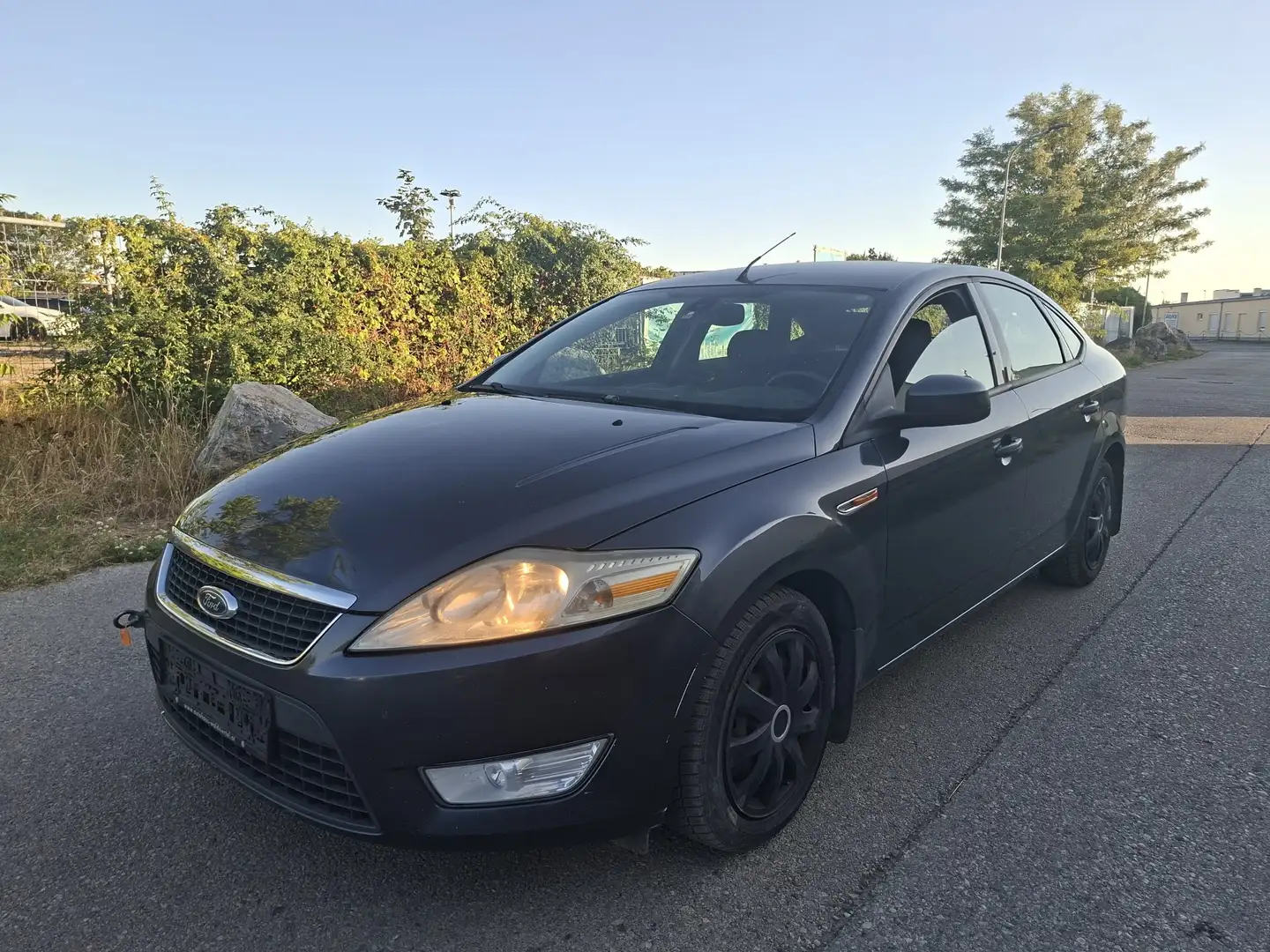 Ford Mondeo Ambiente 1,8 TDCi - 1