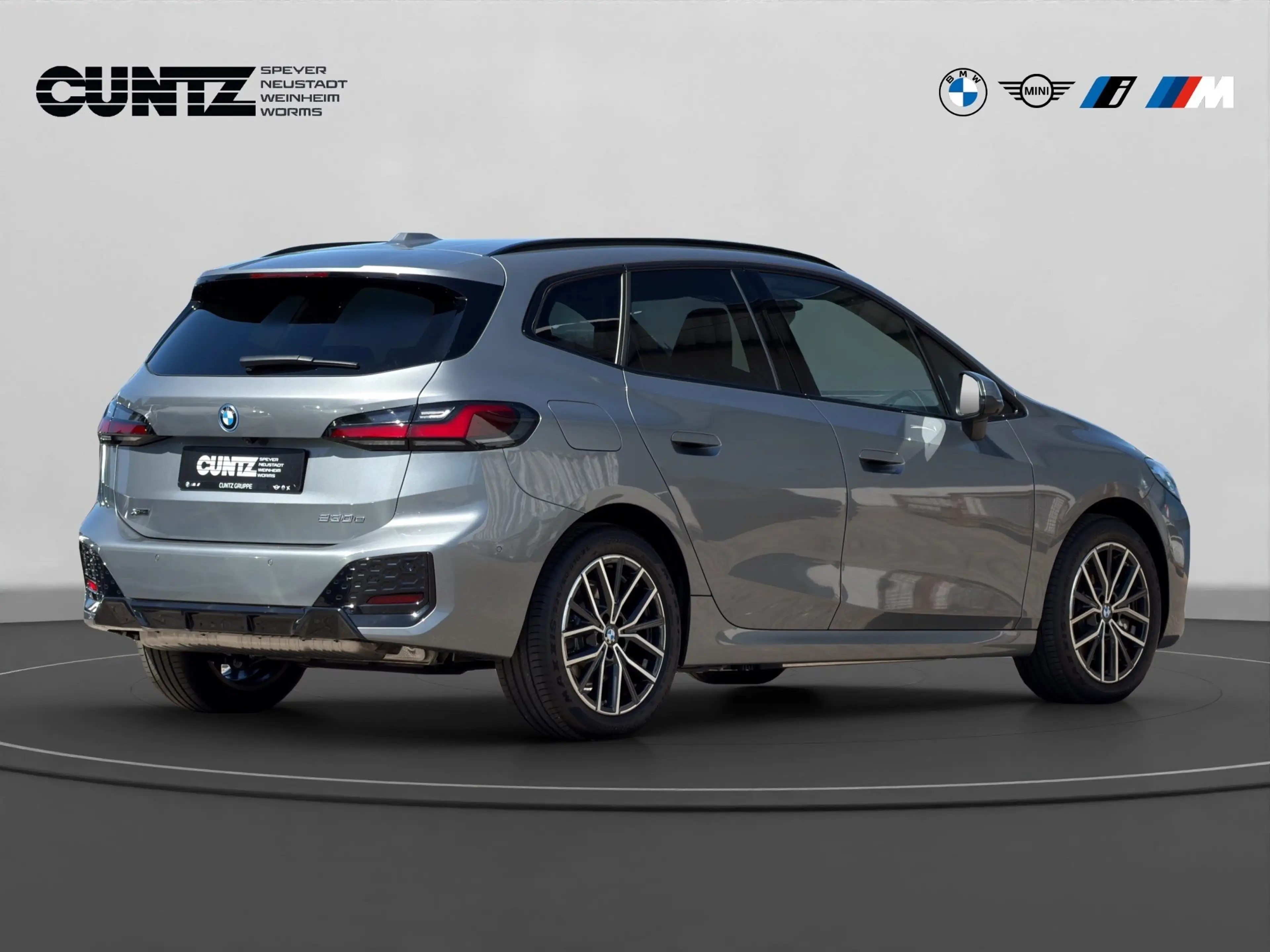 BMW 230 e xDrive Active Tourer — photo 5