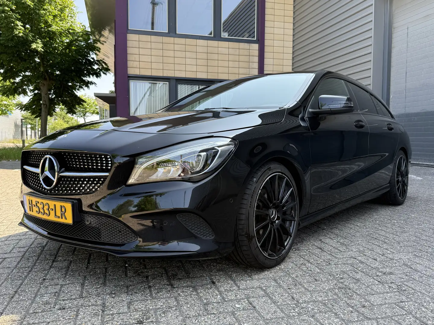 Mercedes-Benz CLA 180 amg black night edition Zwart - 1