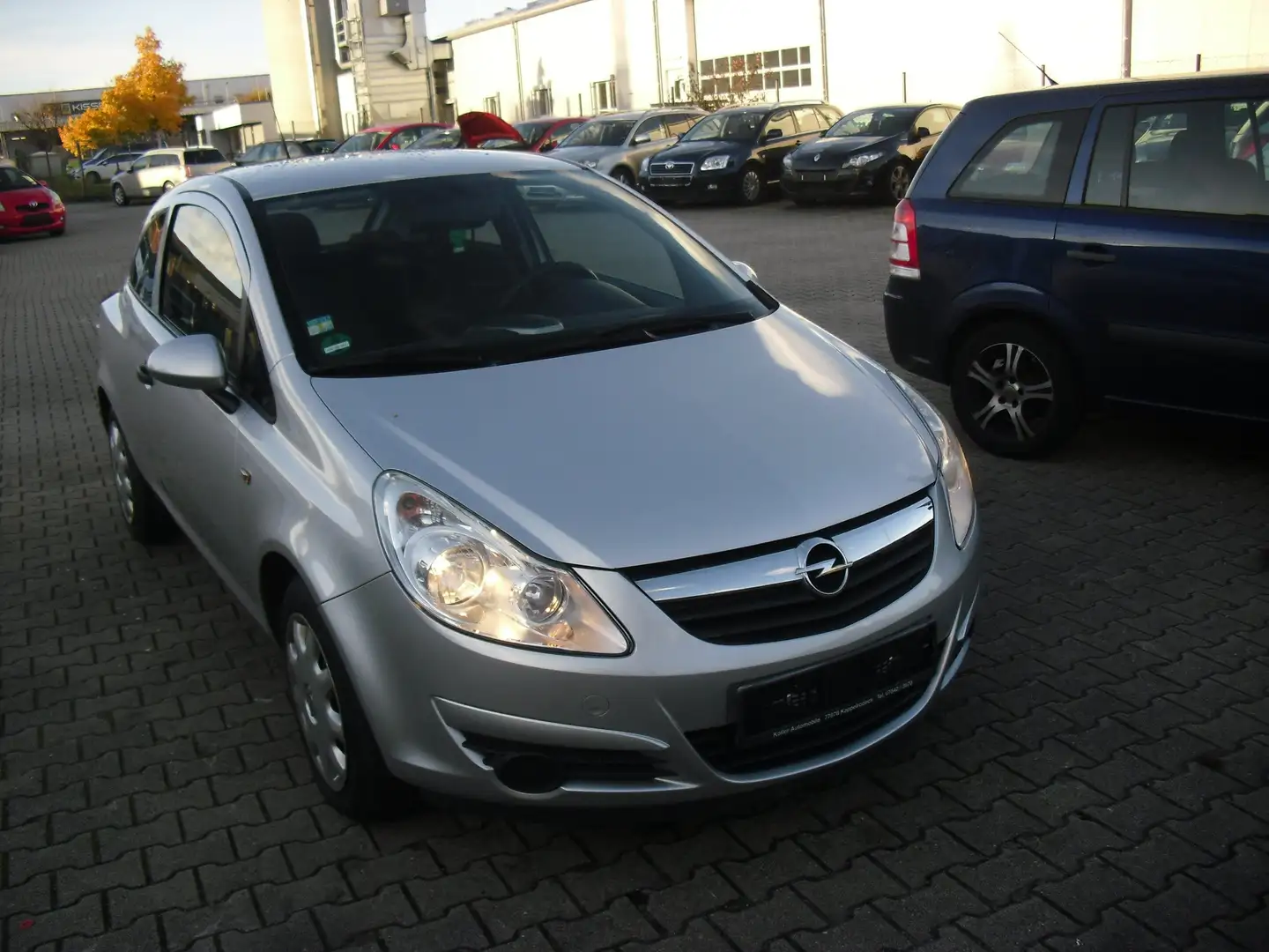 Opel Corsa Corsa 3-Türer 1.2 16V Easytronic Edition Silber - 2