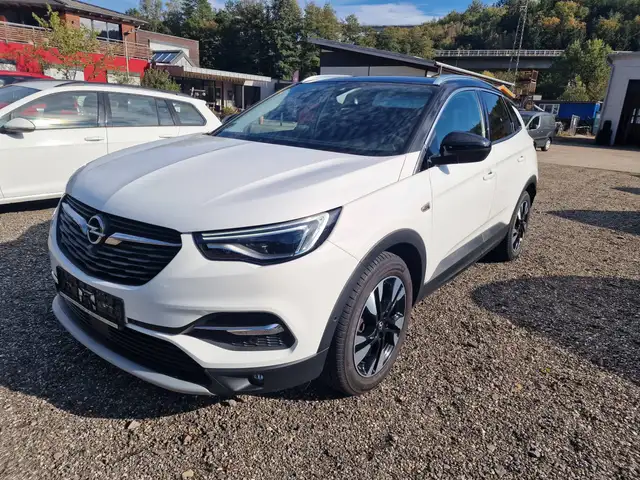 Opel Grandland (X) Ultimate Navi AHK Shzg 18" Keyless Kamera