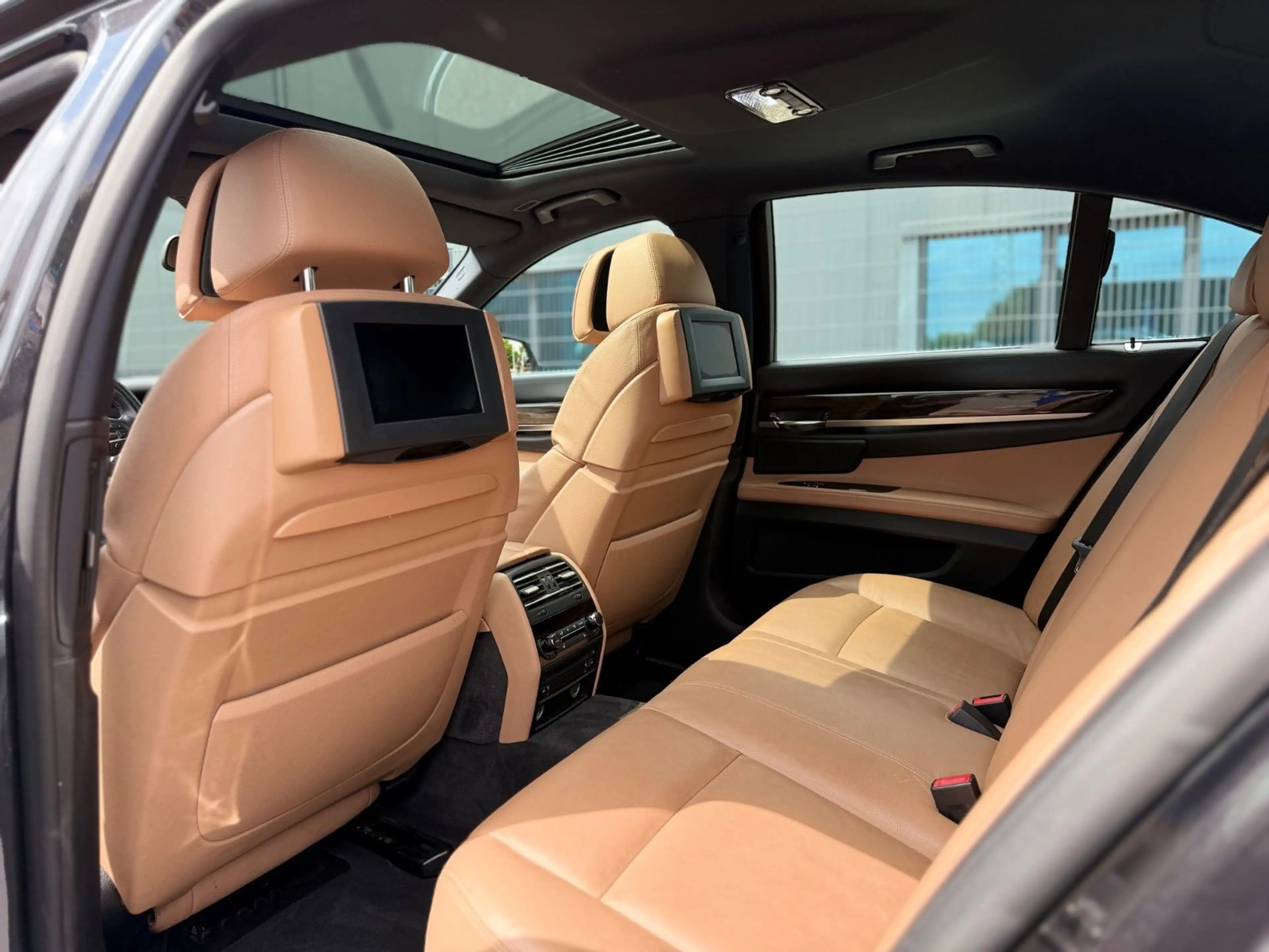 BMW 730 d*FOND TV ENTERTAINMENT*SCHIEBEDACH*NAVI*TV — photo 19