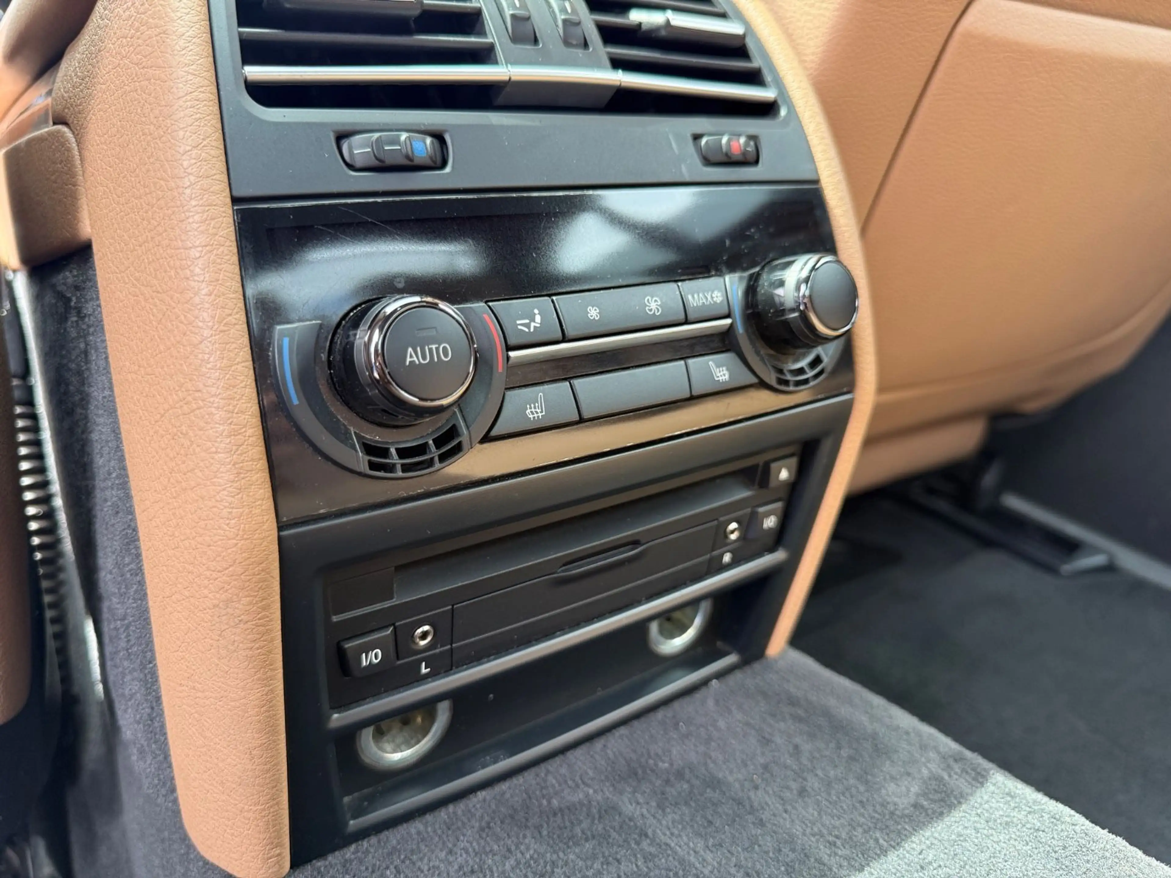 BMW 730 d*FOND TV ENTERTAINMENT*SCHIEBEDACH*NAVI*TV — photo 21