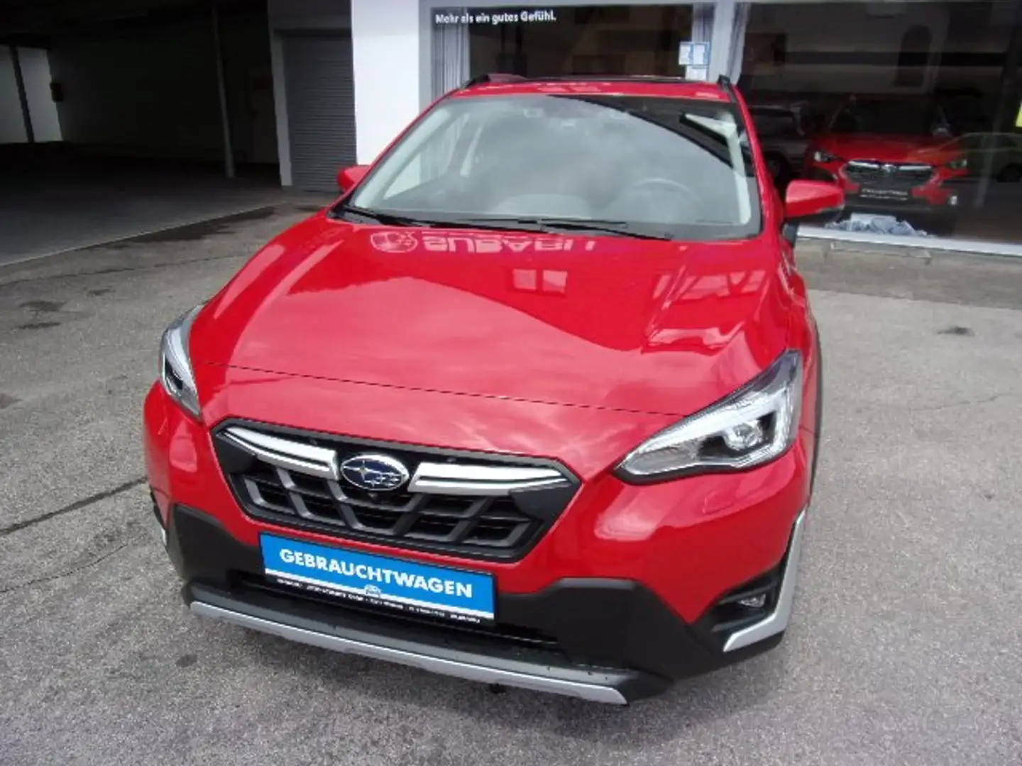 Subaru XV 2.0ie Lineartronic Platinum AHK Standheizung M+S Červená - 1