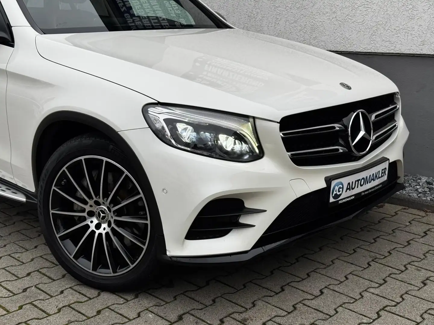 Mercedes-Benz GLC 350 d 4M. AMG Night Panorama Kam. Key.GO Blanc - 2
