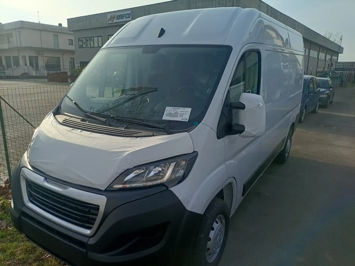 Peugeot Boxer Furgone 33 HDI 140 L2 H2 +IVA Wit - 2