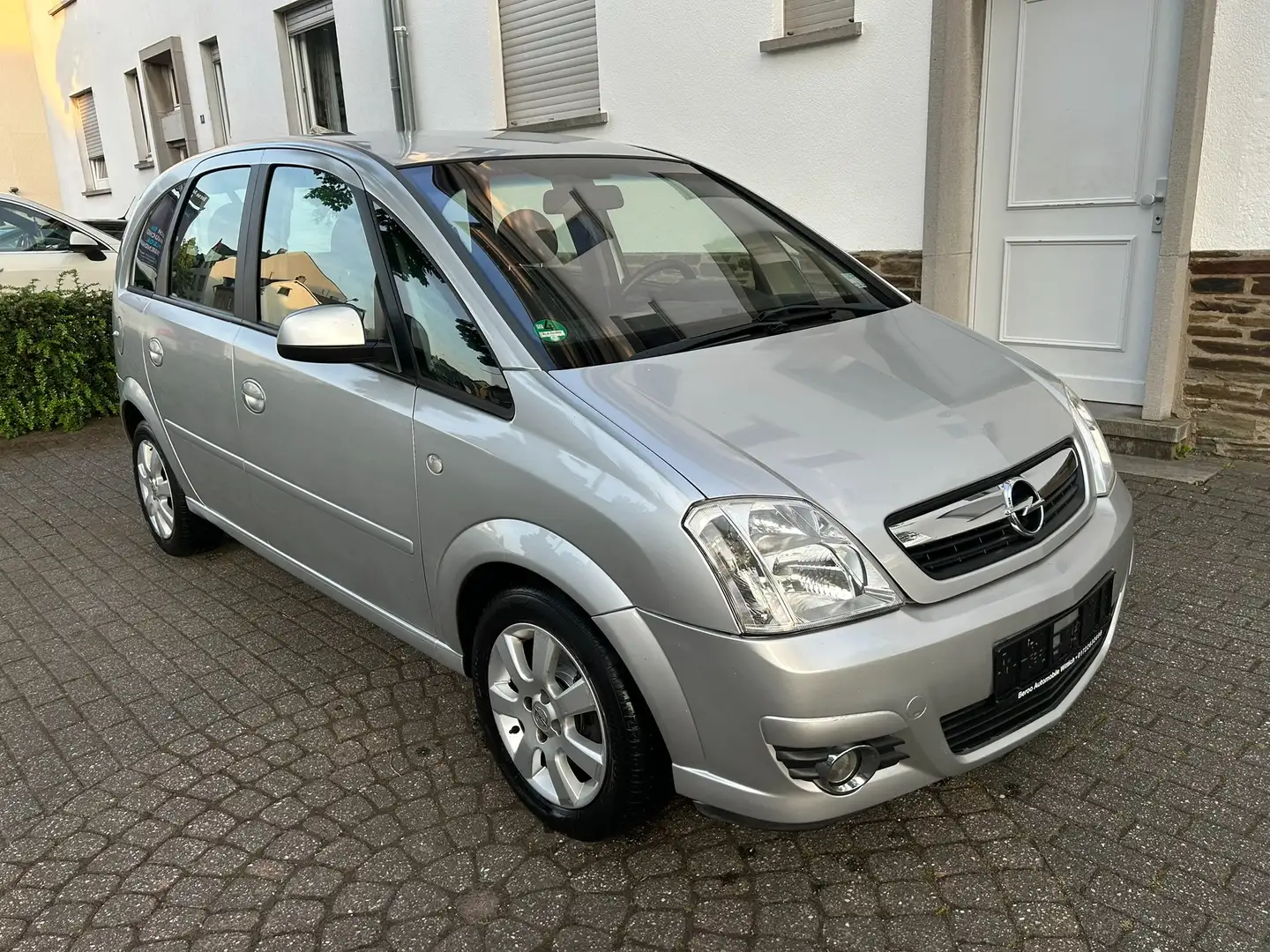 Opel Meriva 1.8 - AUTOMATIK - Tüv-Asu NEU (06-2027) - Zilver - 1