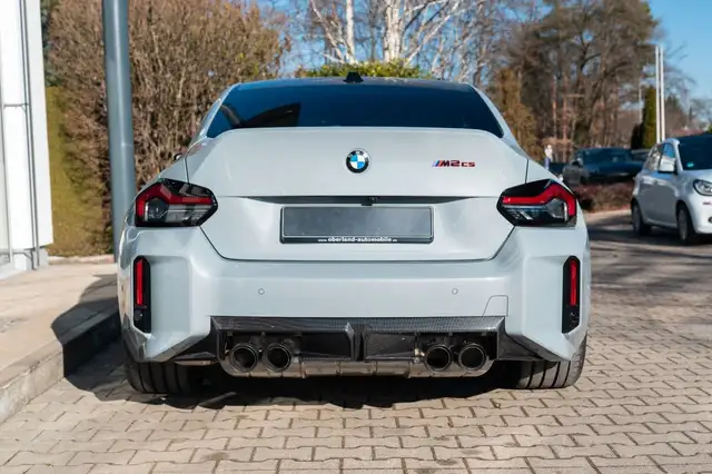 BMW M2 view 6
