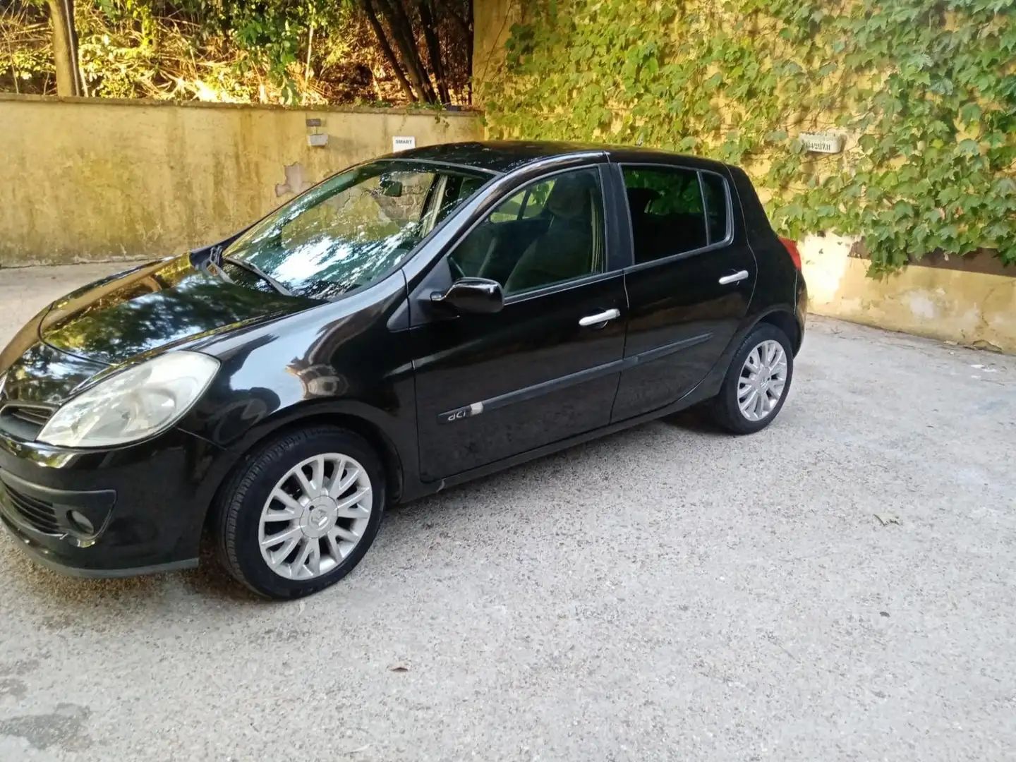 Renault Clio 5p 1.5 dci Dynamique - 1