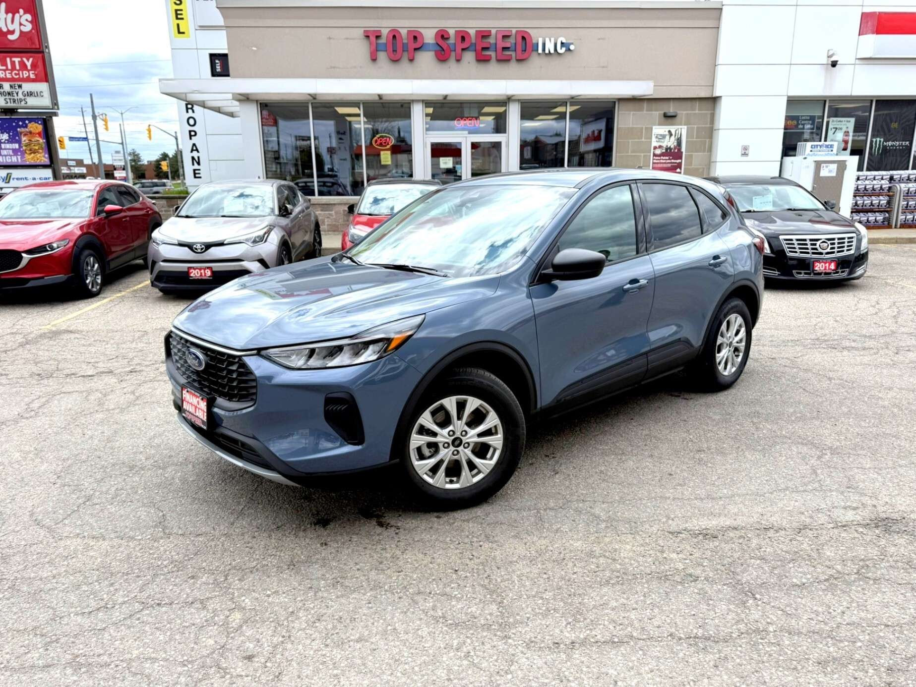 2026 Ford Escape Active AWD / Adaptive / Heated Seats / Rear Sensor