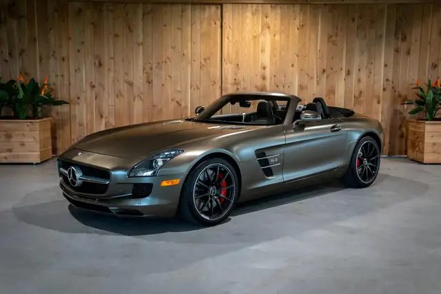 Mercedes-Benz SLS Roadster 6.3 AMG | 9.084 km | Monza Grey Magno | F