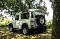 Land Rover Defender 90 2.2 TD4 ***  RADIO / AIRCO / ONLY 29.490 KM *** Wit - thumbnail 2