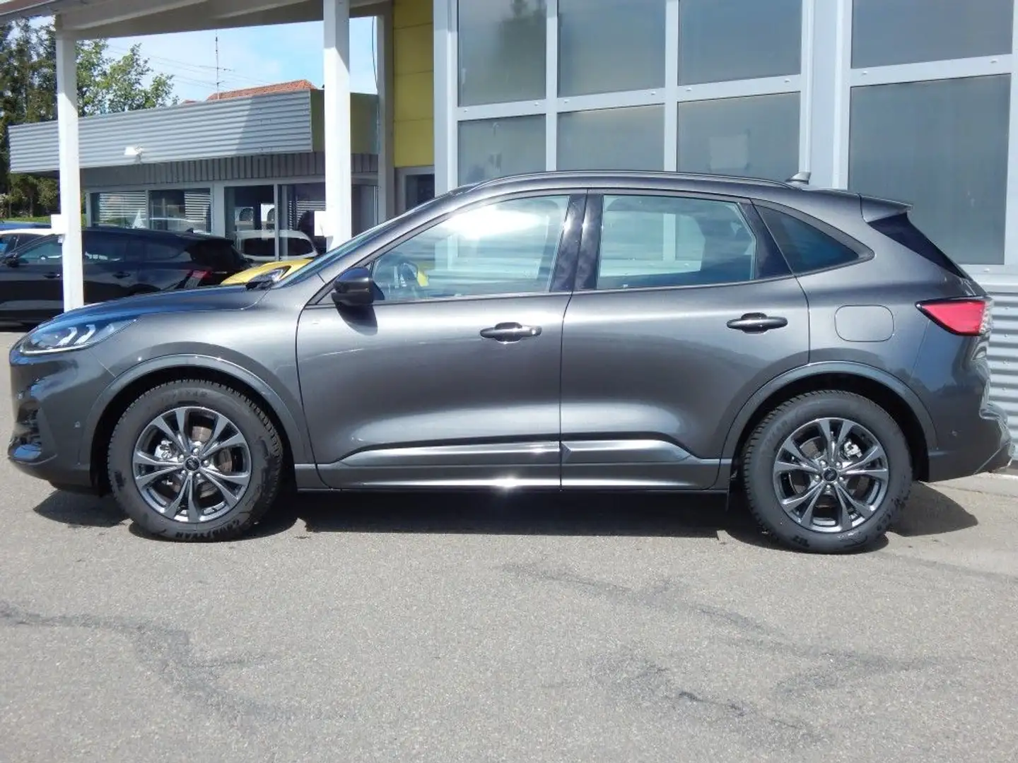 Ford Kuga 1.5 EcoBoost ST-LINE Grijs - 2