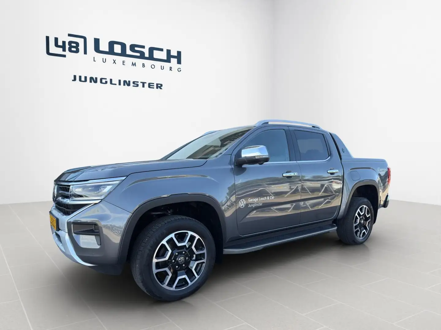 Volkswagen Amarok DC Aventura Grau - 1