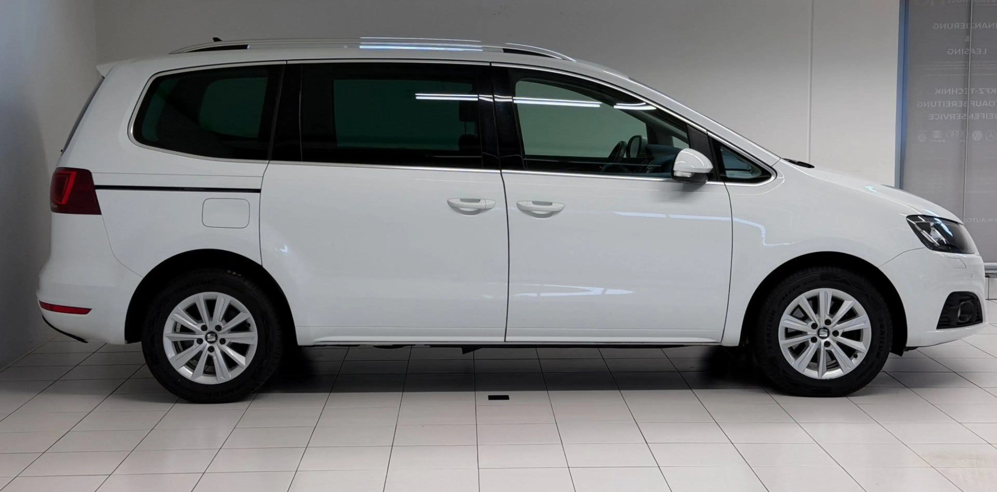 SEAT Alhambra 2.0 TDI Executive*7 SITZE*AHK*R-KAMERA* — photo 4
