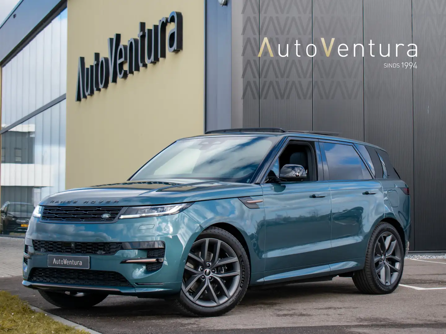 Land Rover Range Rover Sport 3.0 P460e SE PHEV Trekhaak l Schuif/kantel Pano l Groen - 1