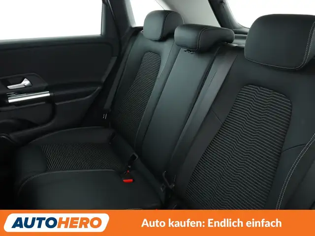 Mercedes-Benz B-Class view 14