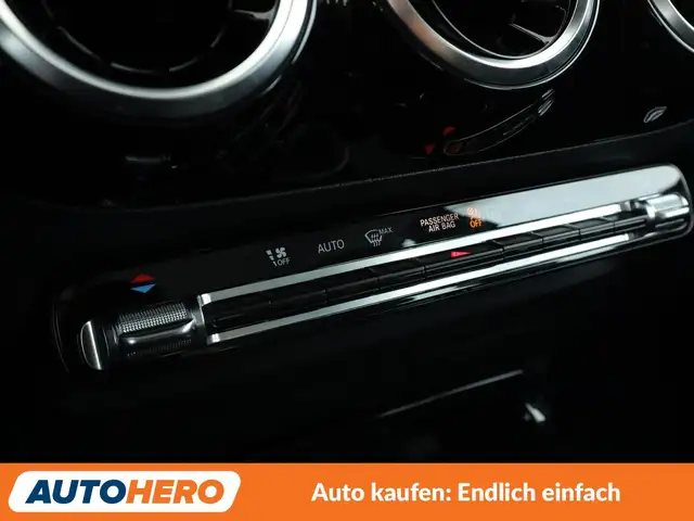 Mercedes-Benz B-Class view 25