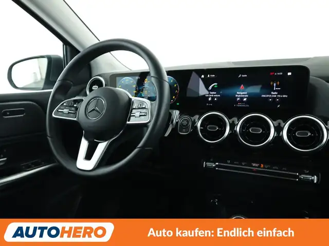 Mercedes-Benz B-Class view 13