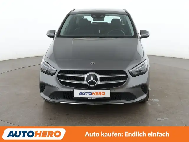 Mercedes-Benz B-Class view 9