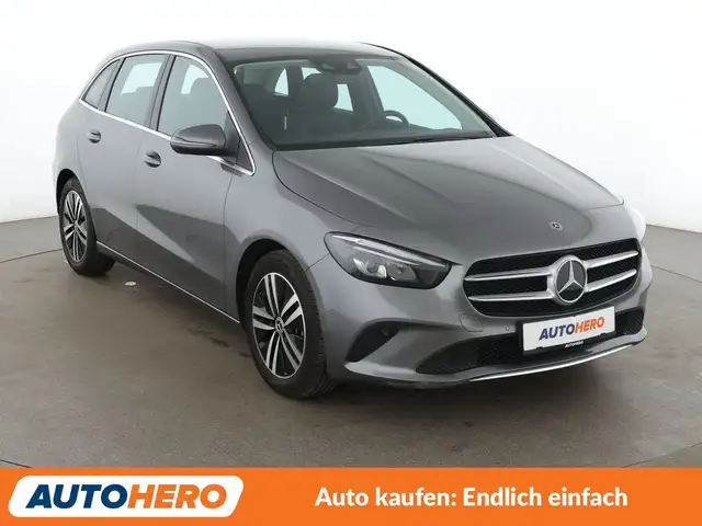 Mercedes-Benz B-Class view 8