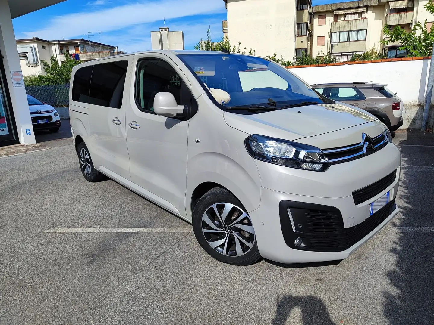 Citroen Spacetourer M 150cv Beige - 1