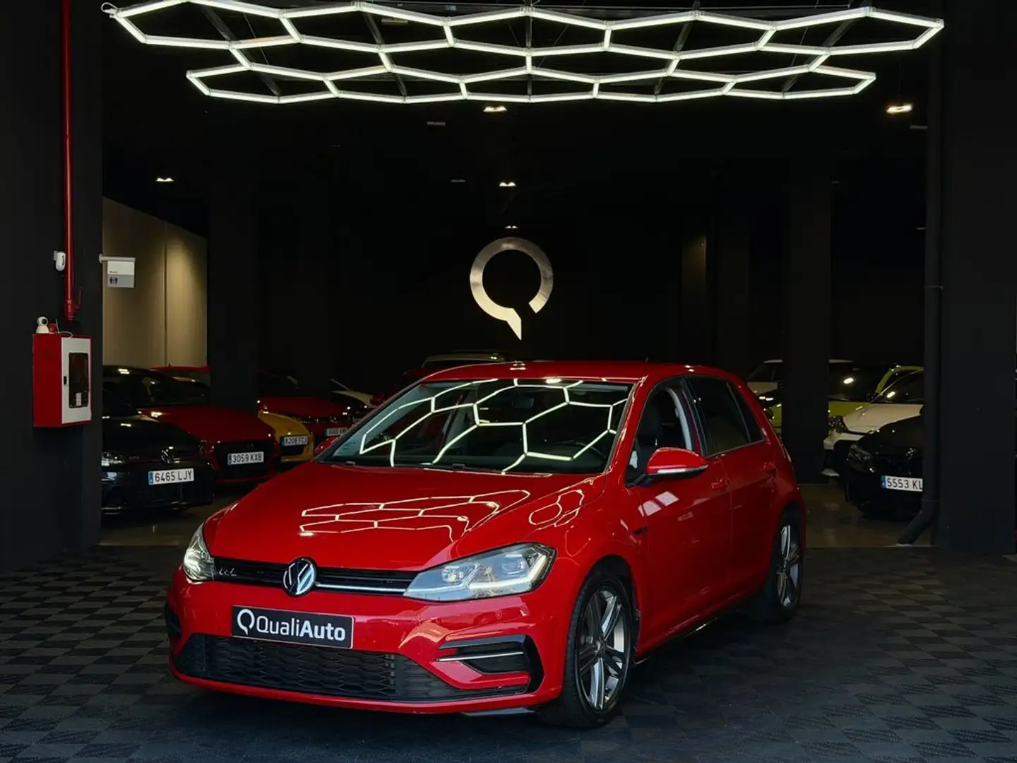 Volkswagen Golf Sport R-Line 1.0 TSI 85kW (115CV) Rojo - 1