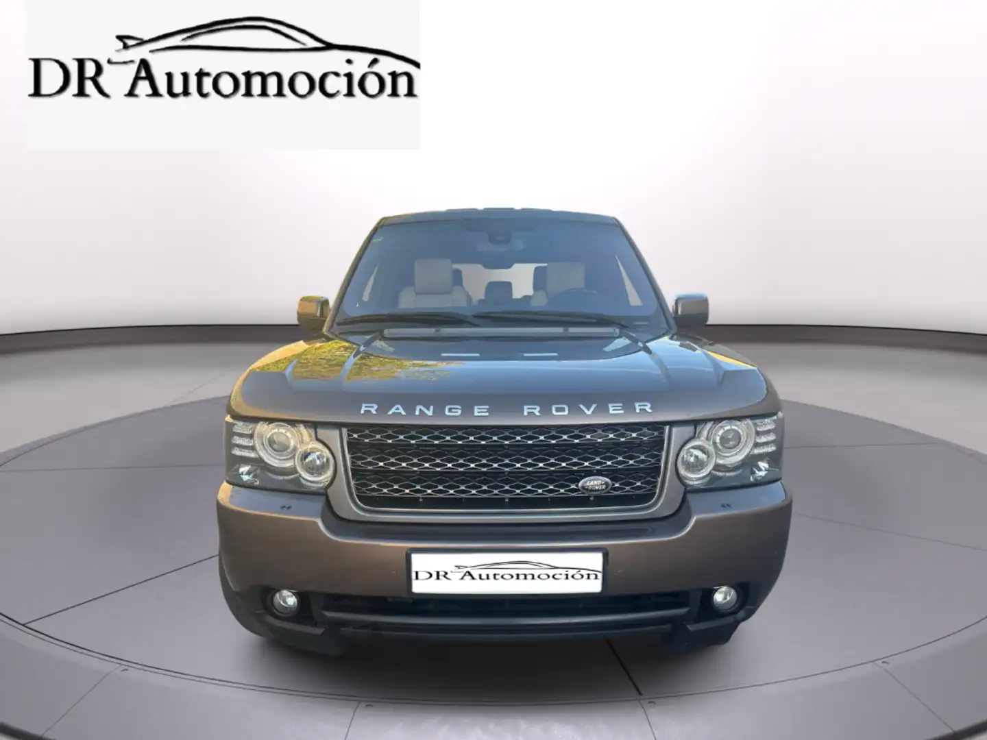 Land Rover Range Rover 4.4TdV8 Vogue Aut. Braun - 2