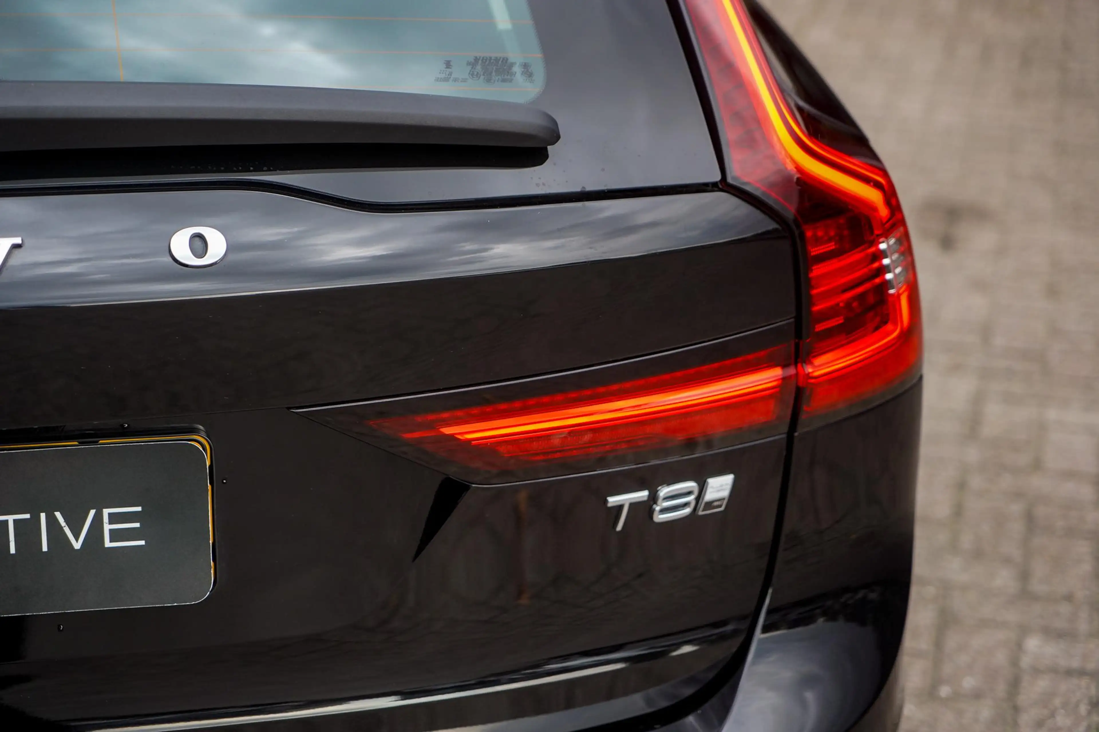 Volvo V90 2.0 T8 Plug-in hybrid AWD Ultra Executive Edition — photo 9