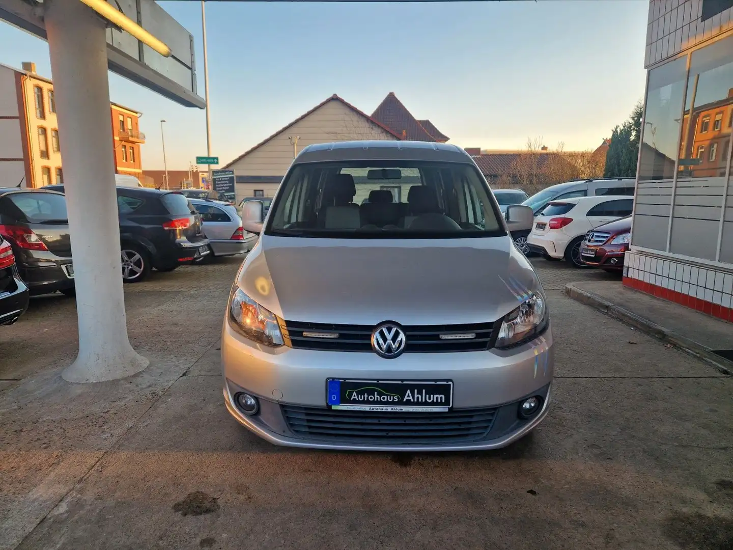 Volkswagen Caddy Kasten/Kombi Trendline AHK Klima PDC Silber - 2