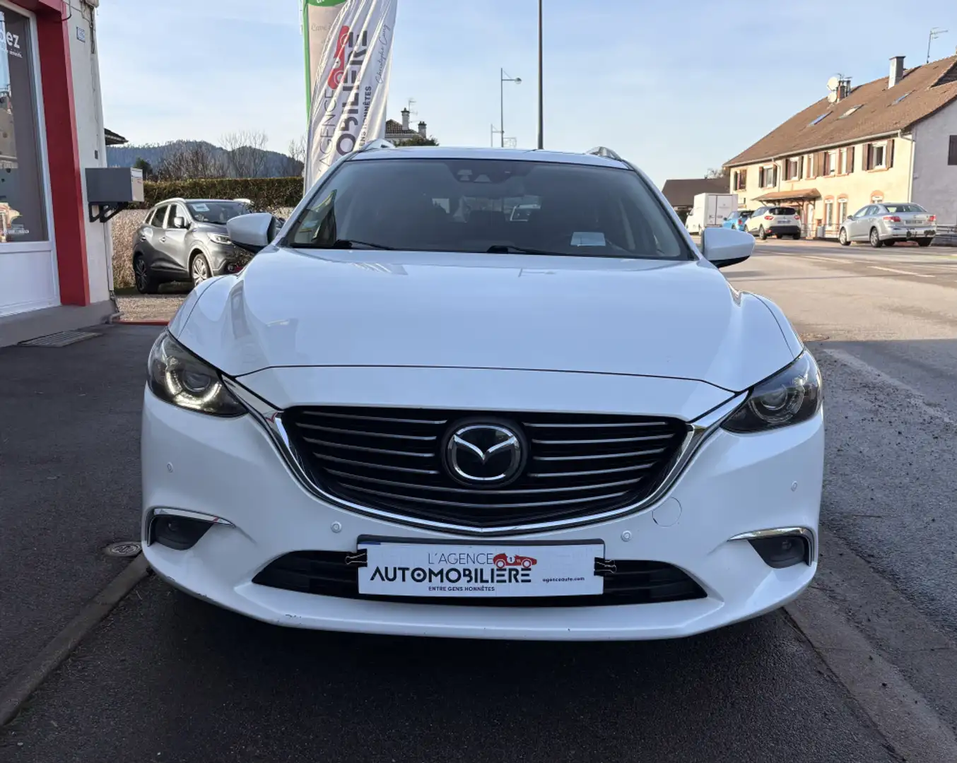 Mazda MX-6 III Wagon 2.2 Skyactiv-D 175 ch ch Toit ouvrant Schwarz - 2