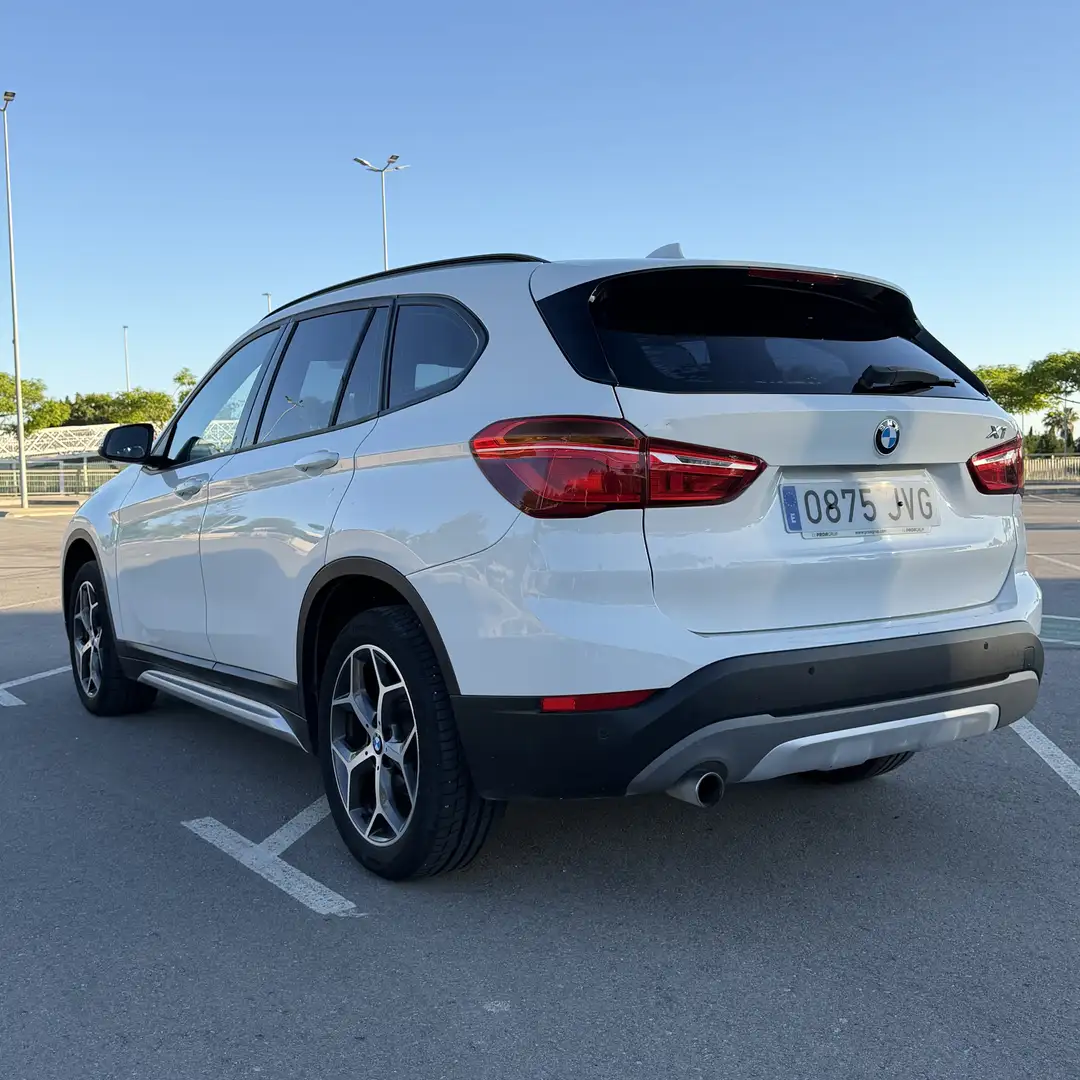 BMW X1 sDrive 18d - 1