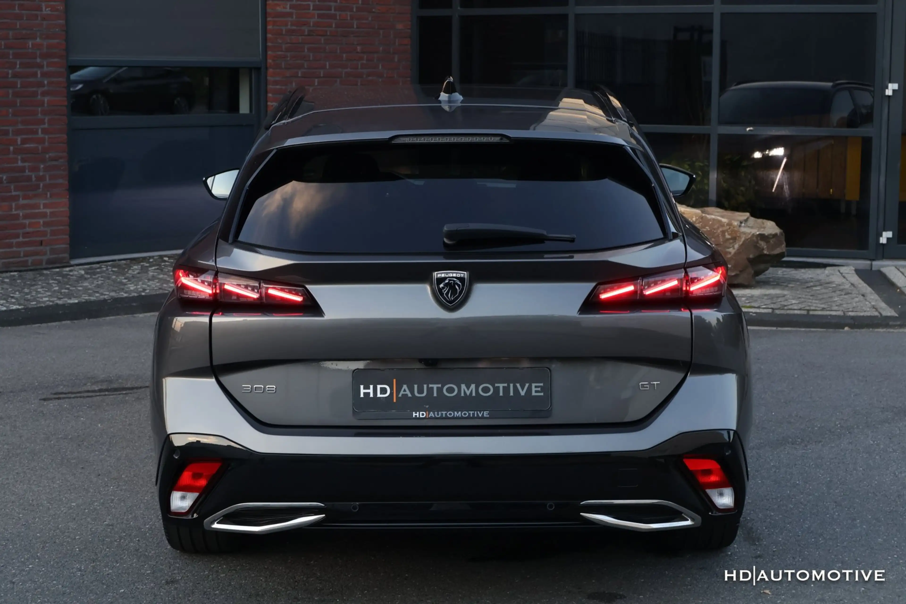 Peugeot 308 SW 1.2 PureTech AUT GT PACK LEDER 360CAM FOCAL — photo 8