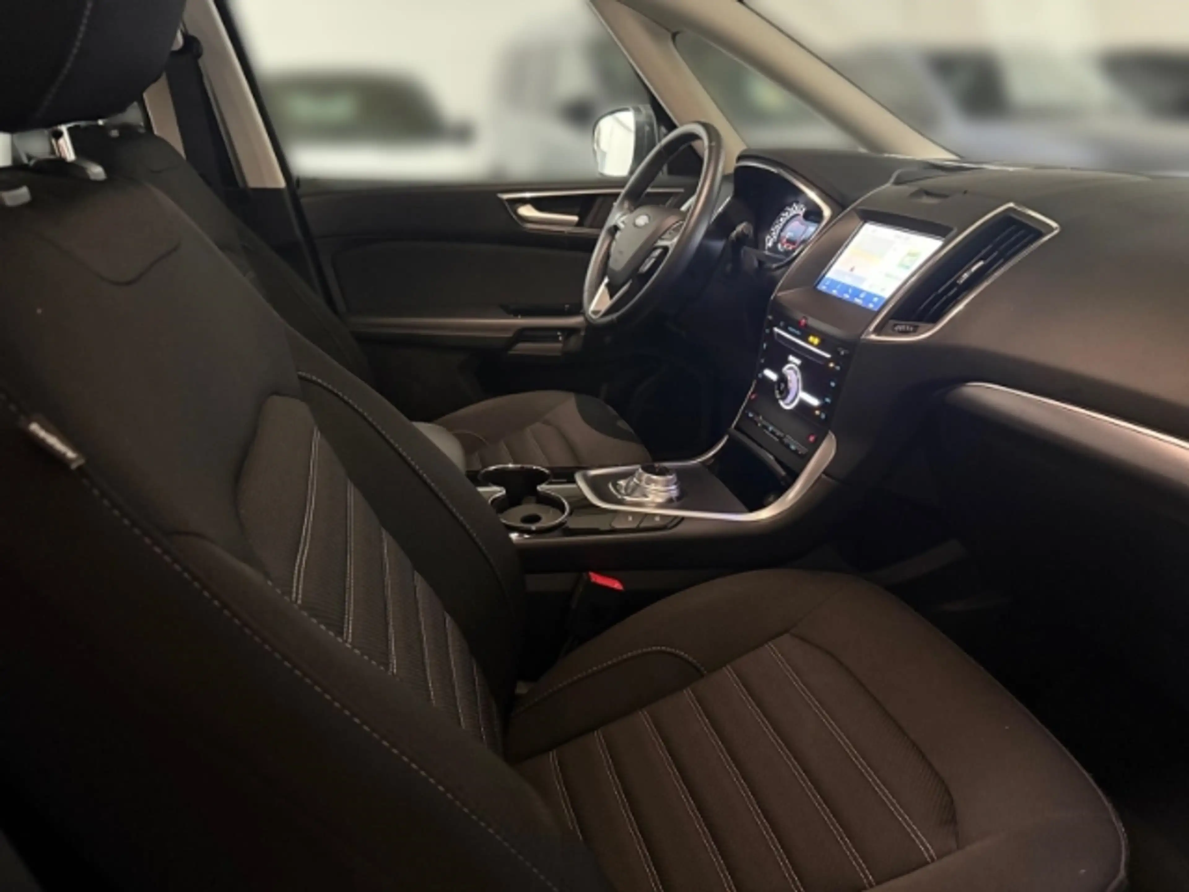 Ford Galaxy Hybrid 2.5 Titanium Kamera+Navi+DAB+Carplay — photo 14