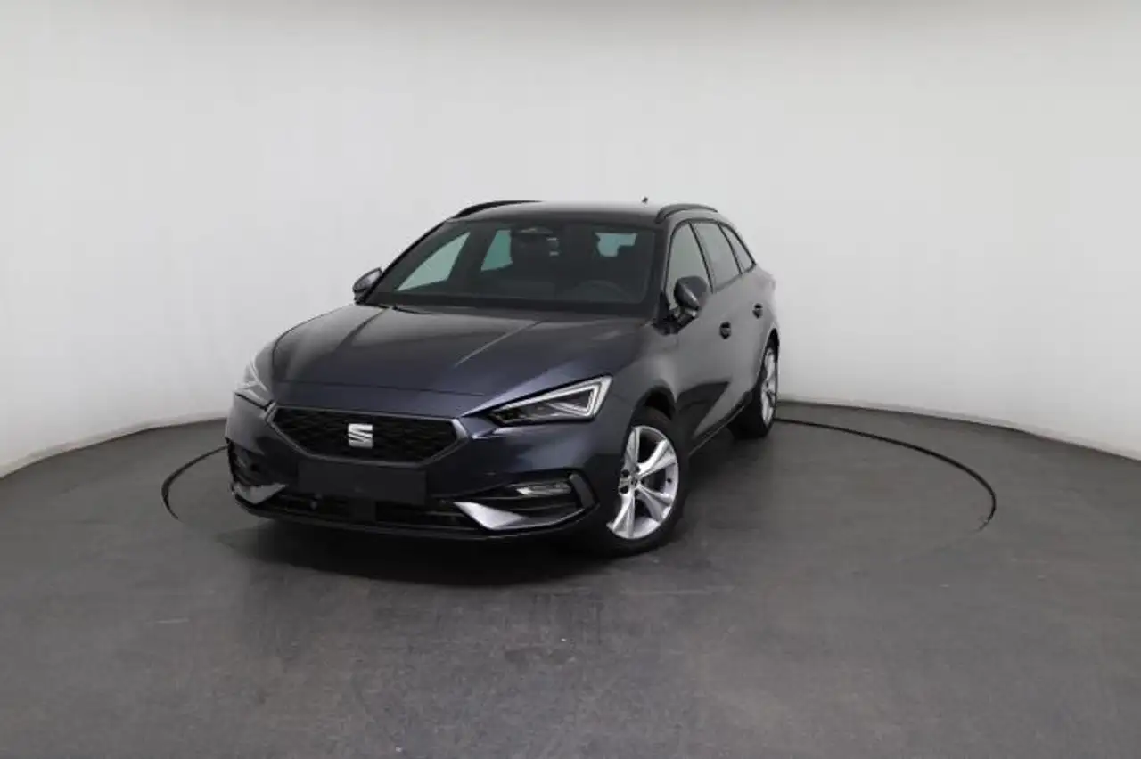 SEAT Leon Sportstourer FR Premium ST (FR Premium) 1.5 eTS... — photo 1 of 15