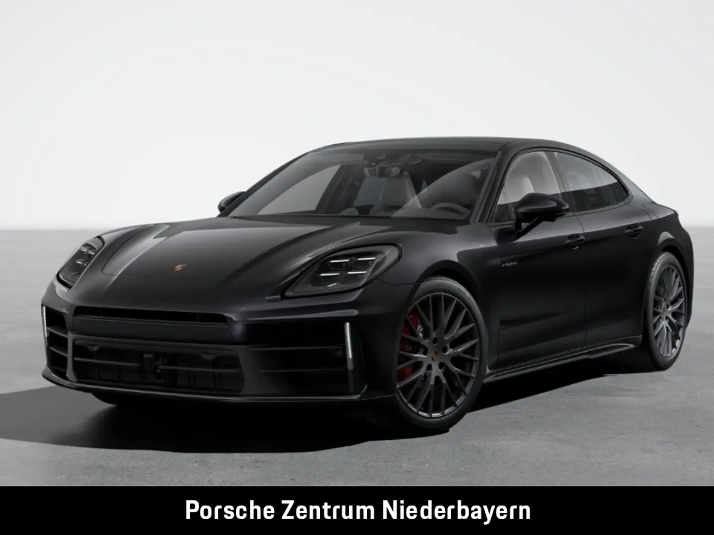 Porsche Panamera 4S E-Hybrid |  Active Ride | Schwarz - 1