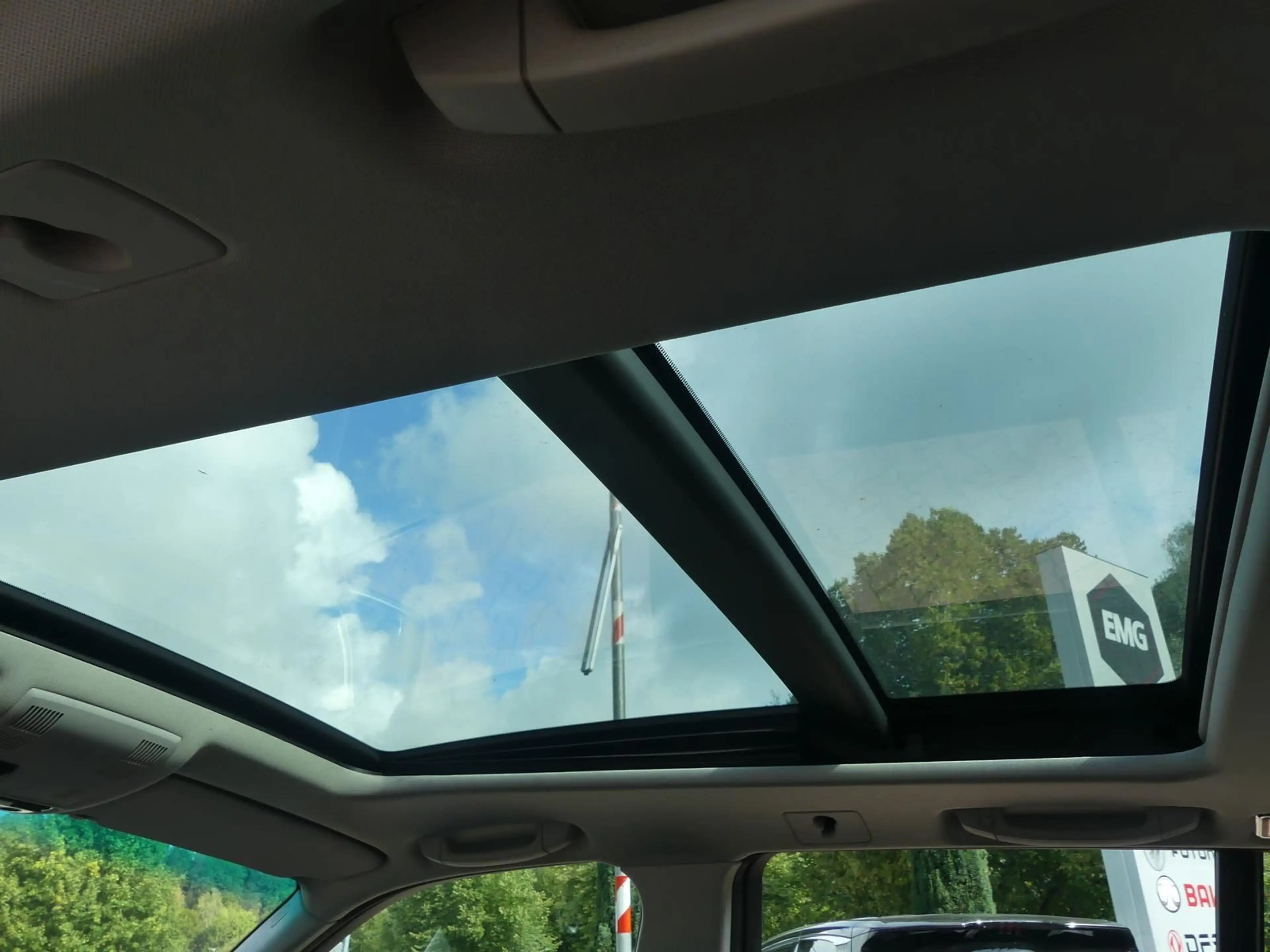 BMW X3 *2.0i*Allrad*Leder*Klima*SHZ*Xenon*PDC*Pano — photo 12