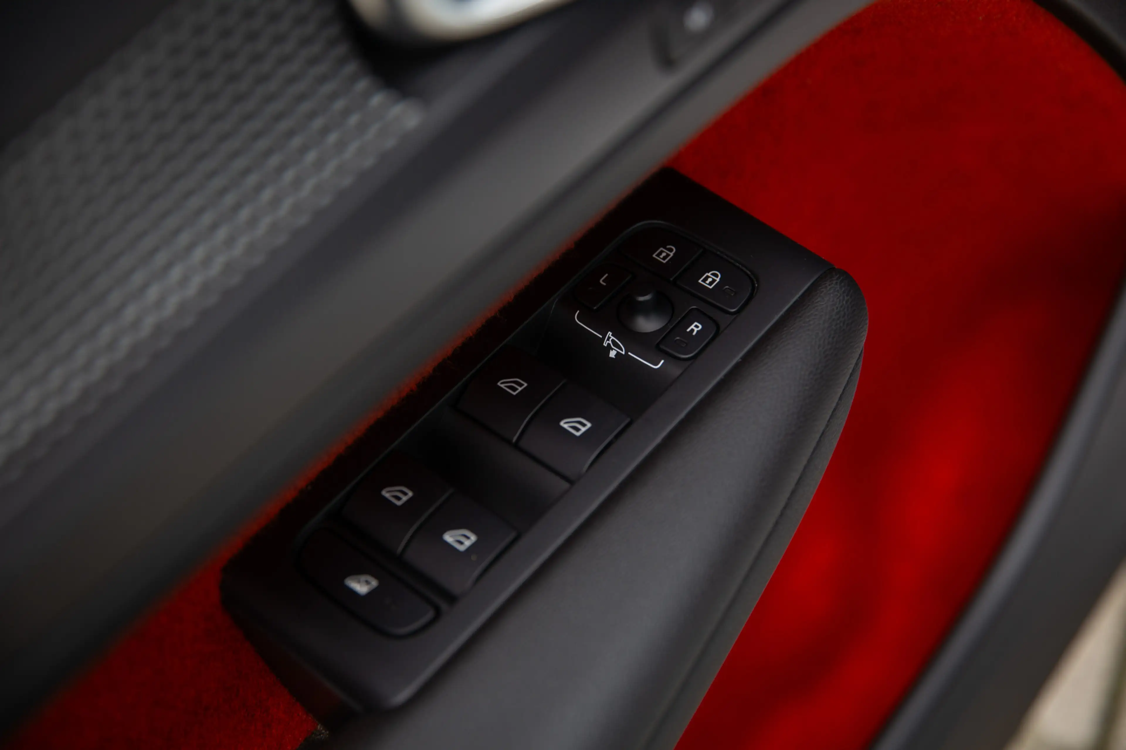 Volvo XC40 1.5 T3 R-Design , Carplay, Adap. cruise, Panoramad — photo 29