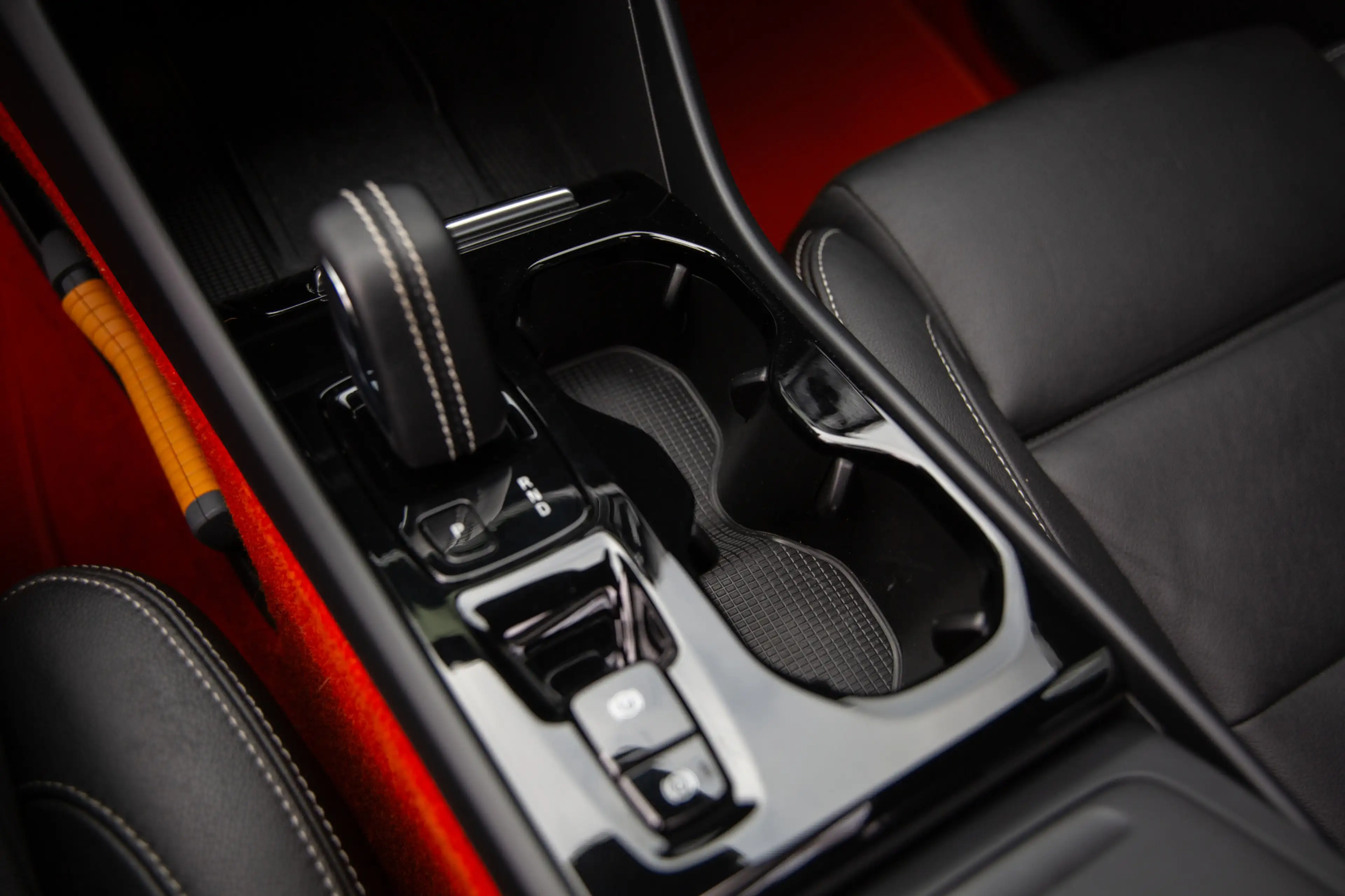 Volvo XC40 1.5 T3 R-Design , Carplay, Adap. cruise, Panoramad — photo 30