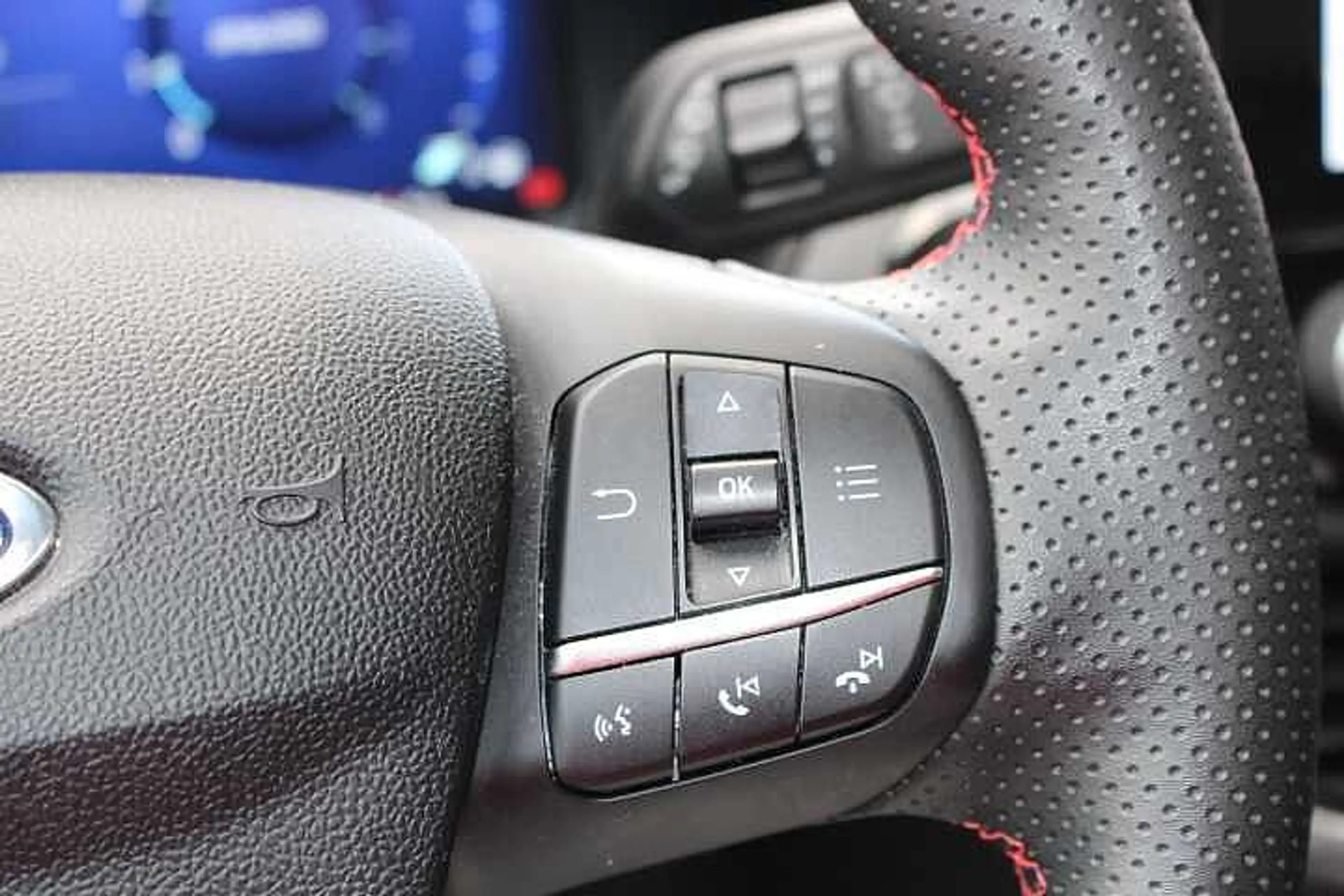 Ford Puma ST-LINE X PANO-DACH NAVI — photo 18