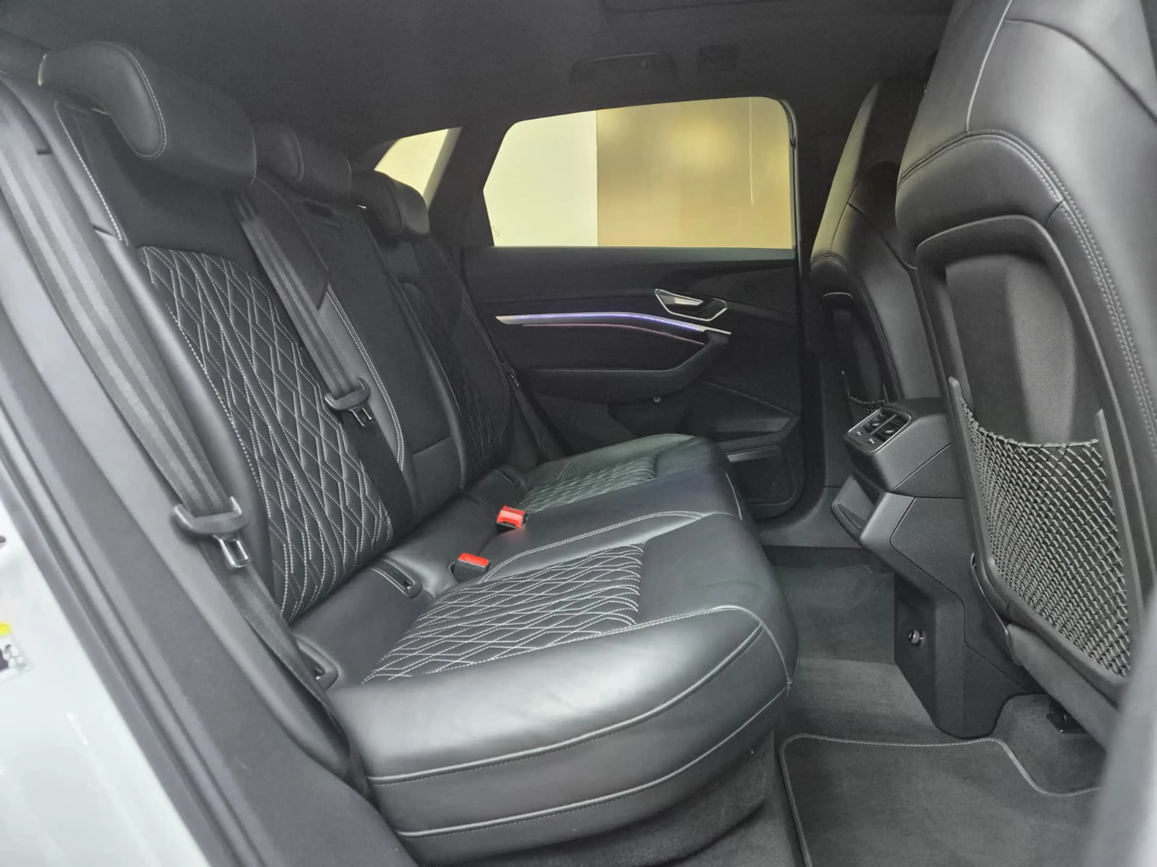 Audi e-tron 55 quat S line MATRIX+PANO+HEAD+AHK+VOLL+ — photo 12